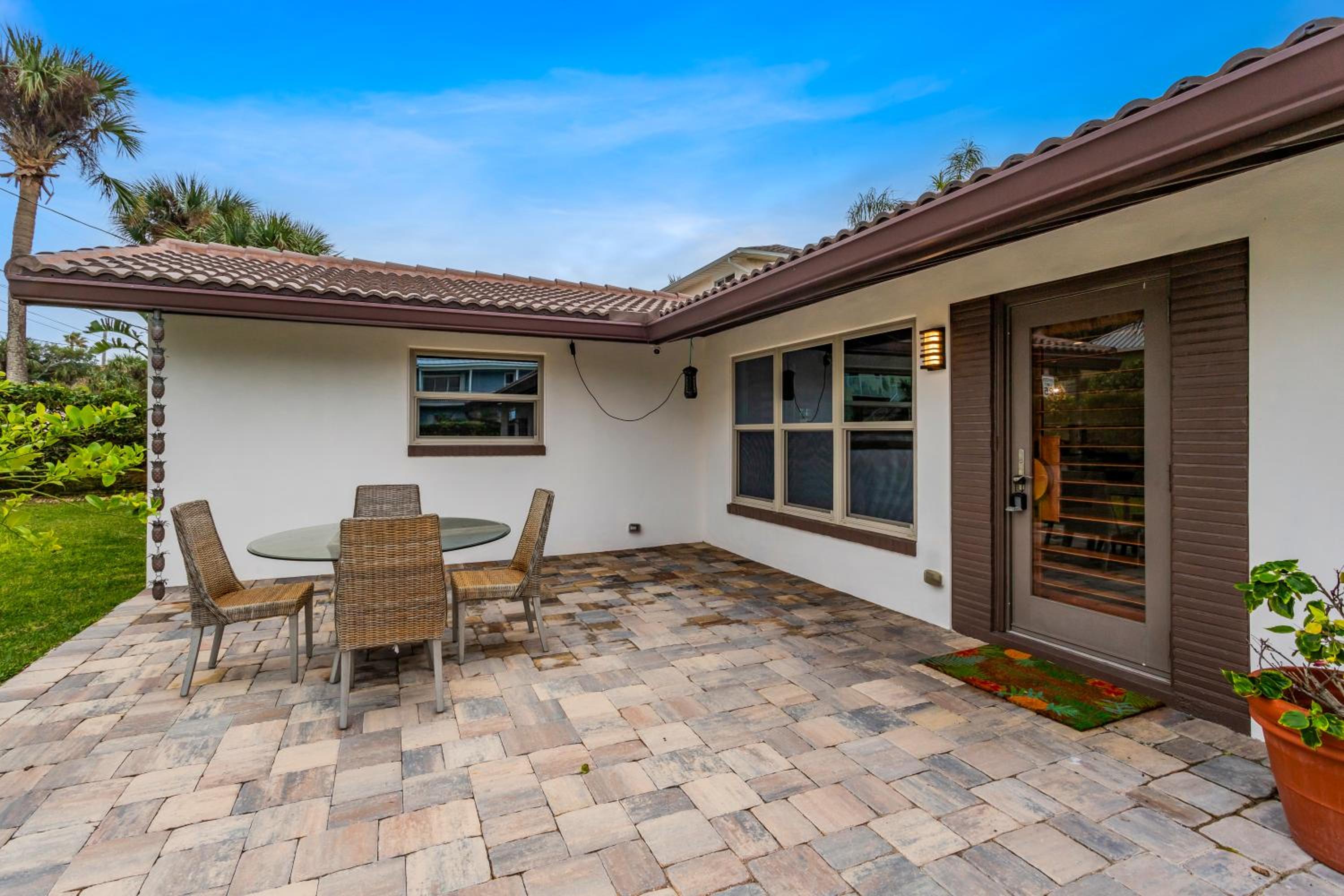 New Dolce Vita Pool Across from Beach Access Walk to River Access Close to Flagler view 5