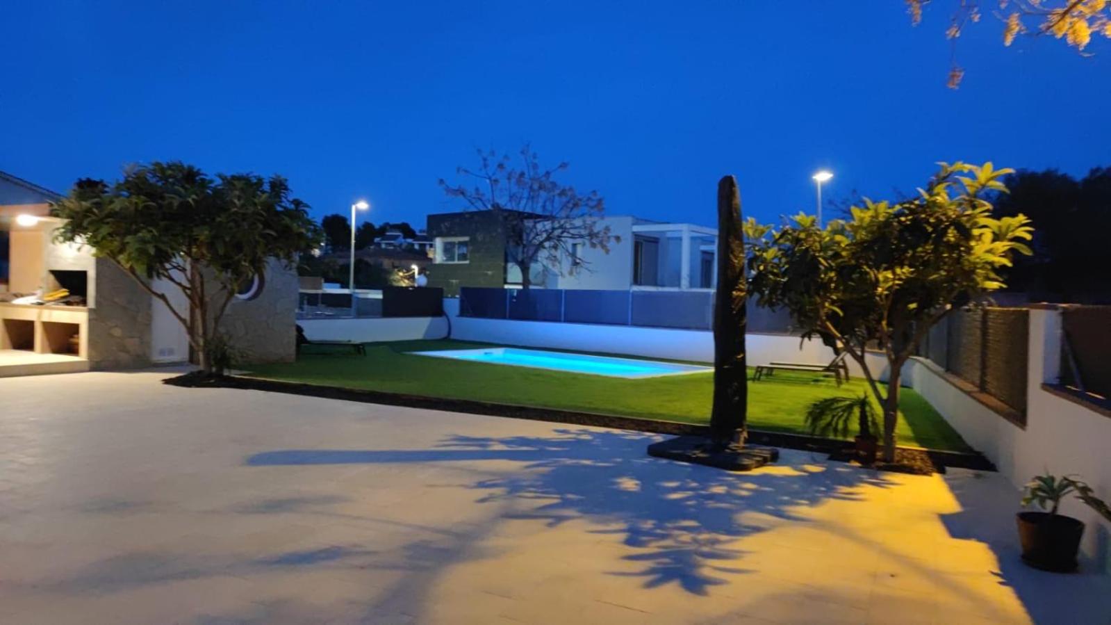 Acogedora casa con piscina y 3 dormitorios photo 4