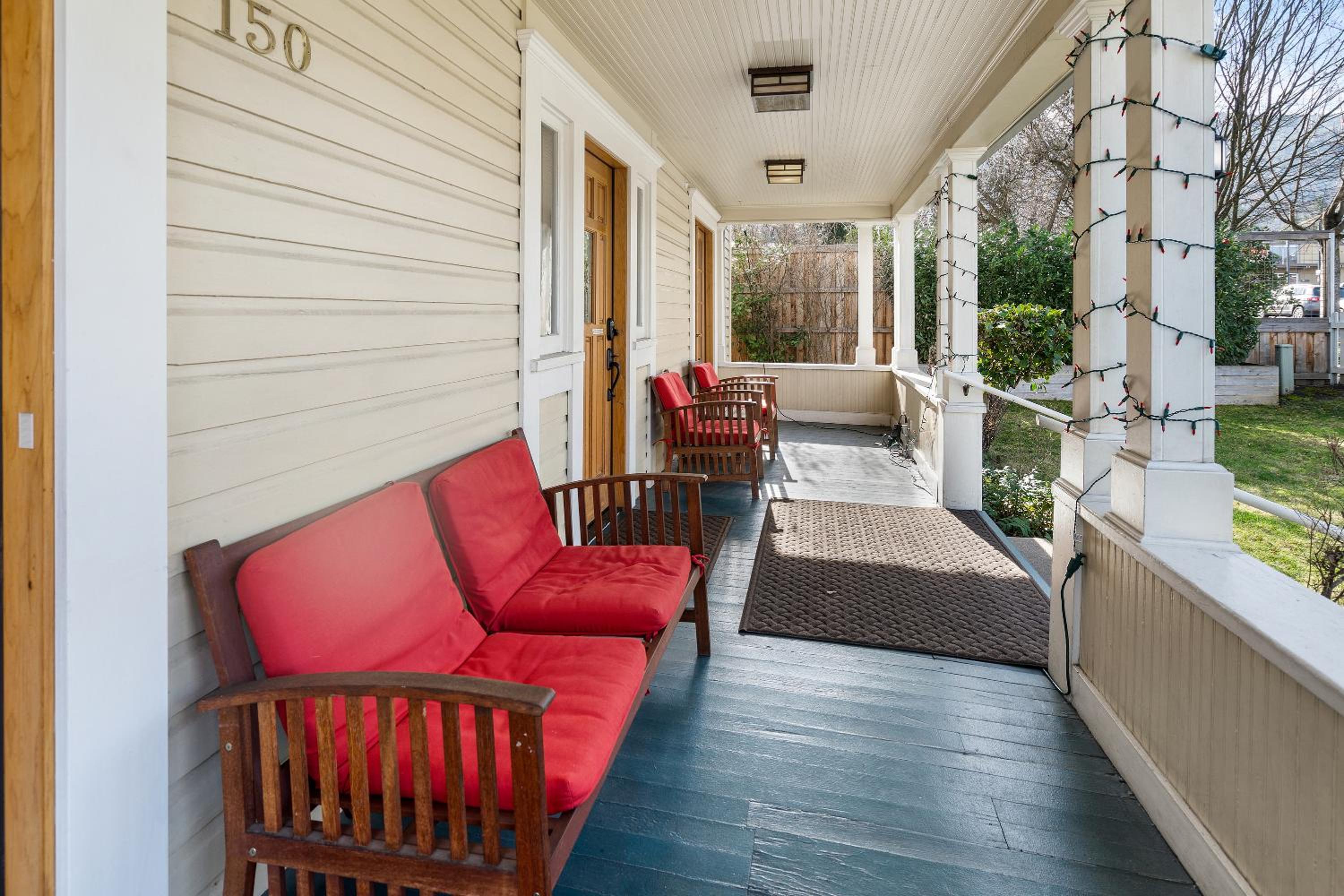 Ashland Vacations - Pioneer Vacation Rentals - Pioneer South downtown Ashland - Property Image 22