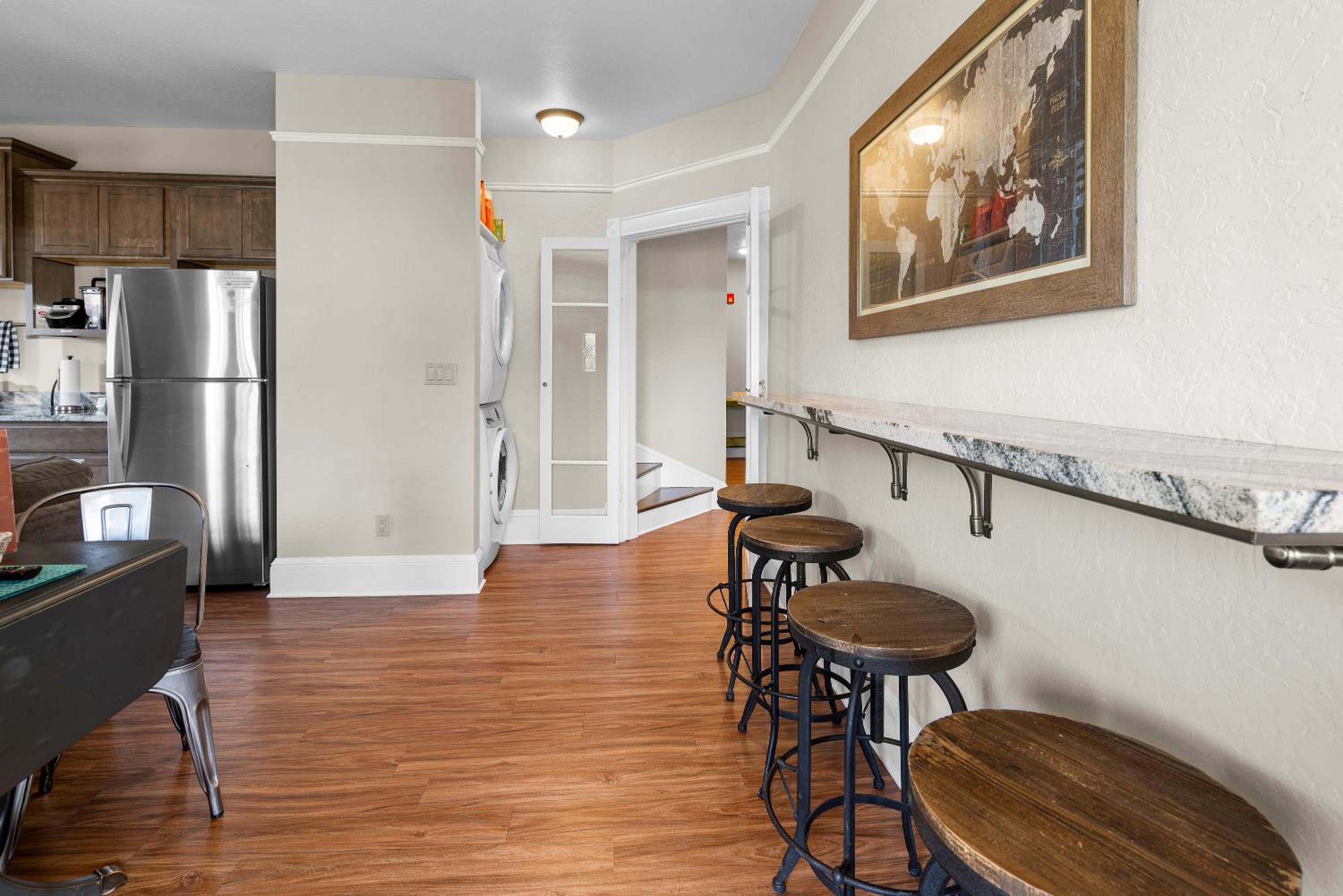 Ashland Vacations - Pioneer Vacation Rentals - Pioneer South downtown Ashland - Property Image 21