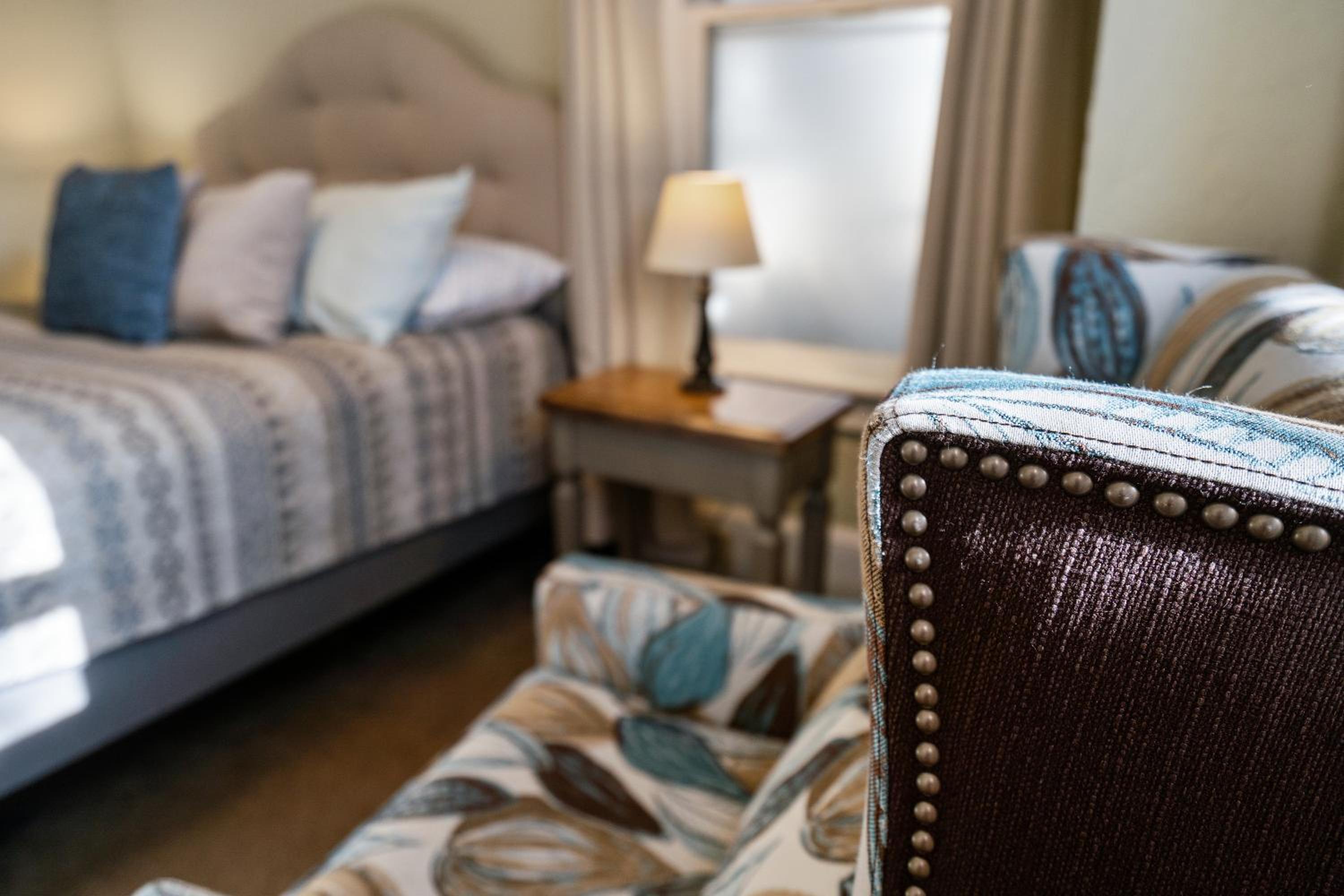 Ashland Vacations - Pioneer Vacation Rentals - Pioneer South downtown Ashland - Property Image 3