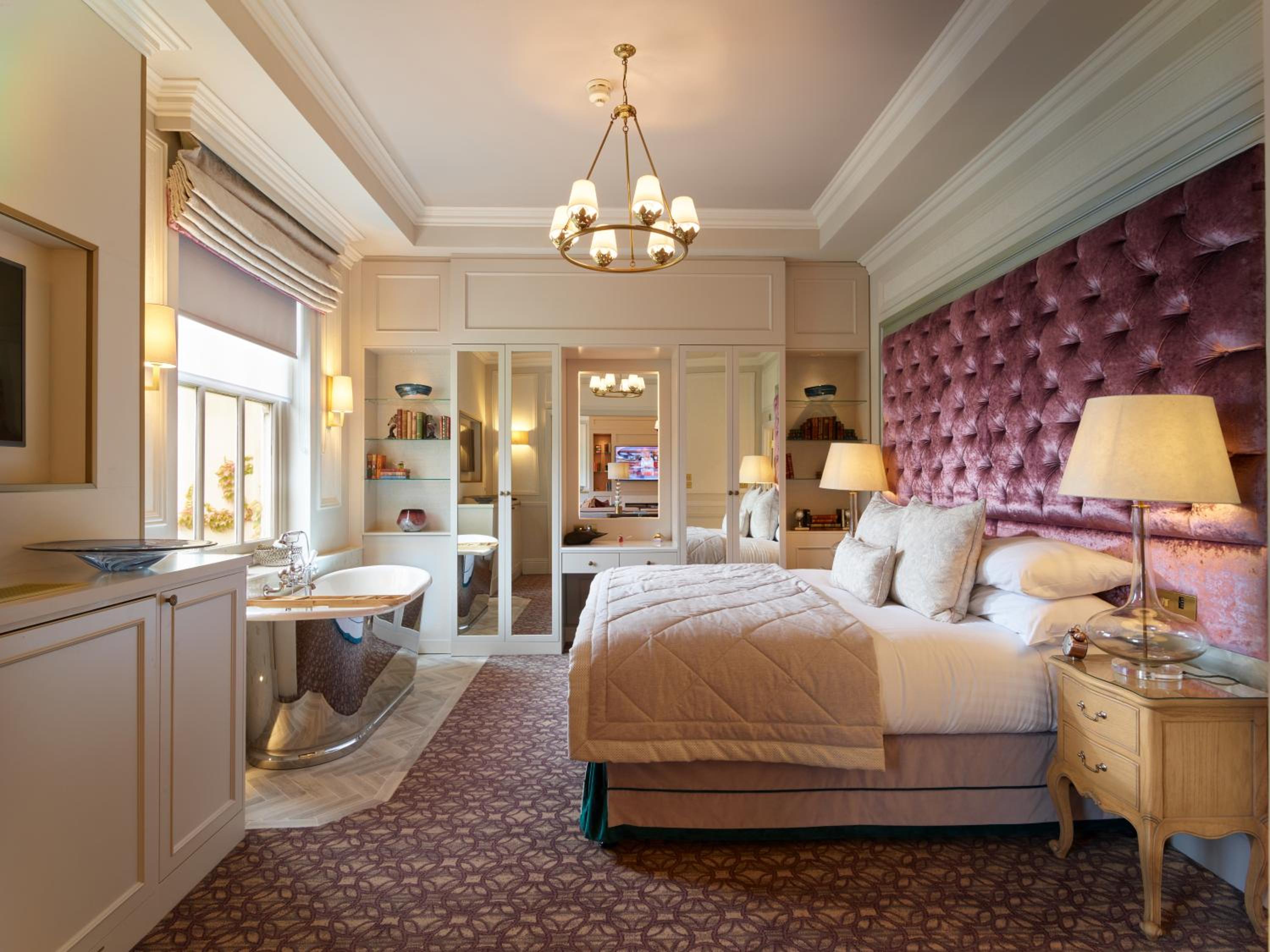 Bishops Stortford Vacations - Down Hall Hotel - Property Image 7