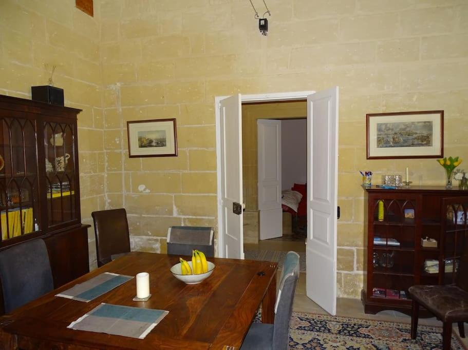 TheBlueHouseMalta Stay at Birgu s most photographed house 360 view from rooftop terraces view 2