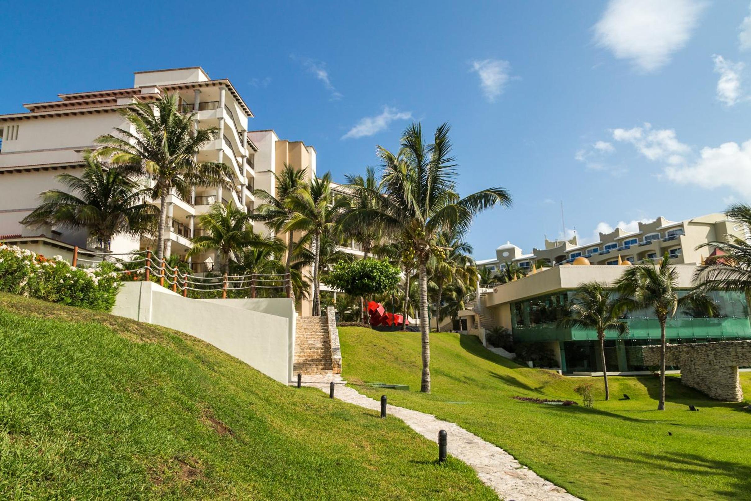 Grand Park Royal Cancun - All Inclusive photo 49 of 164
