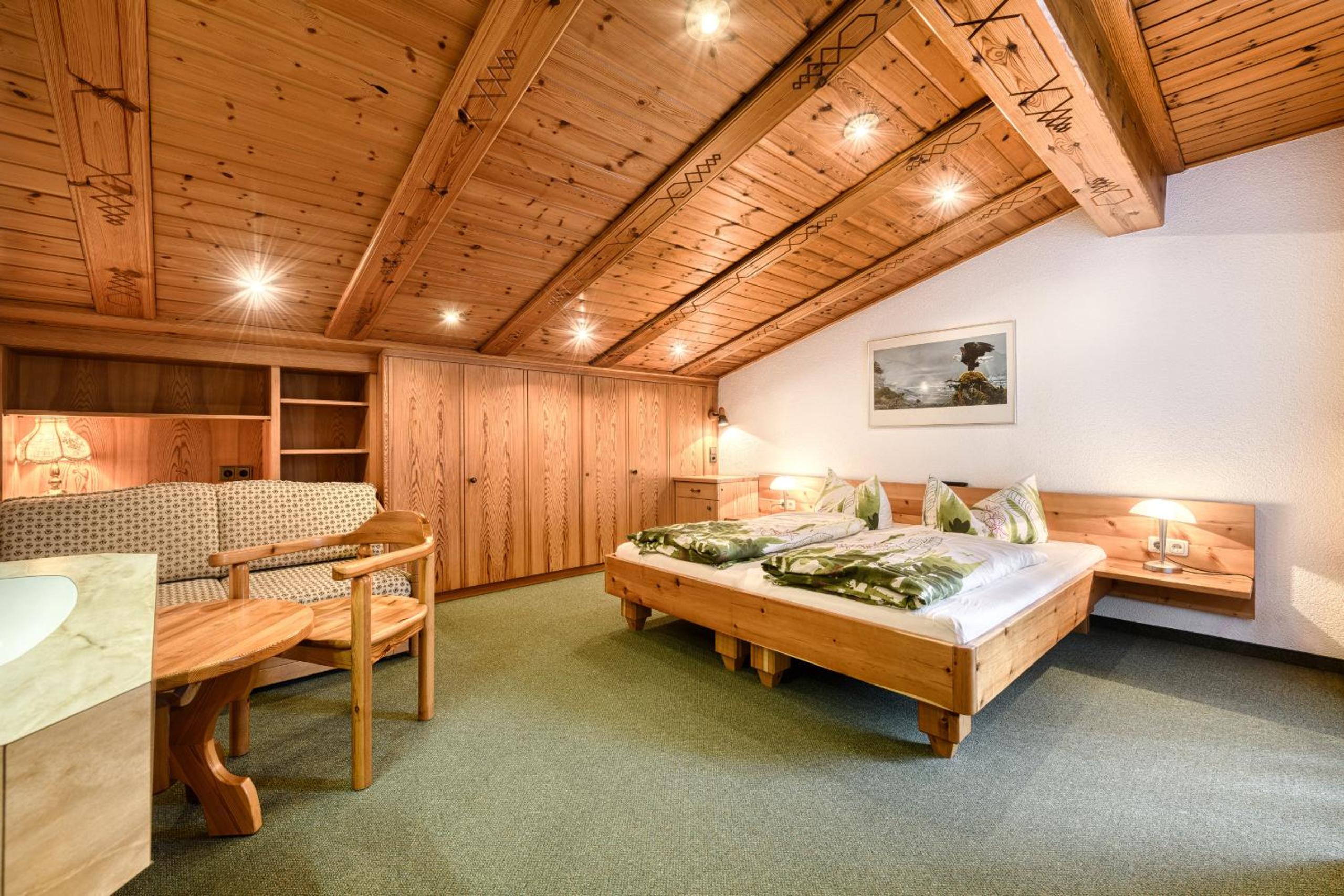 FeWo mit 3 Schlafzimmern und Balkon - Schrottenbaum