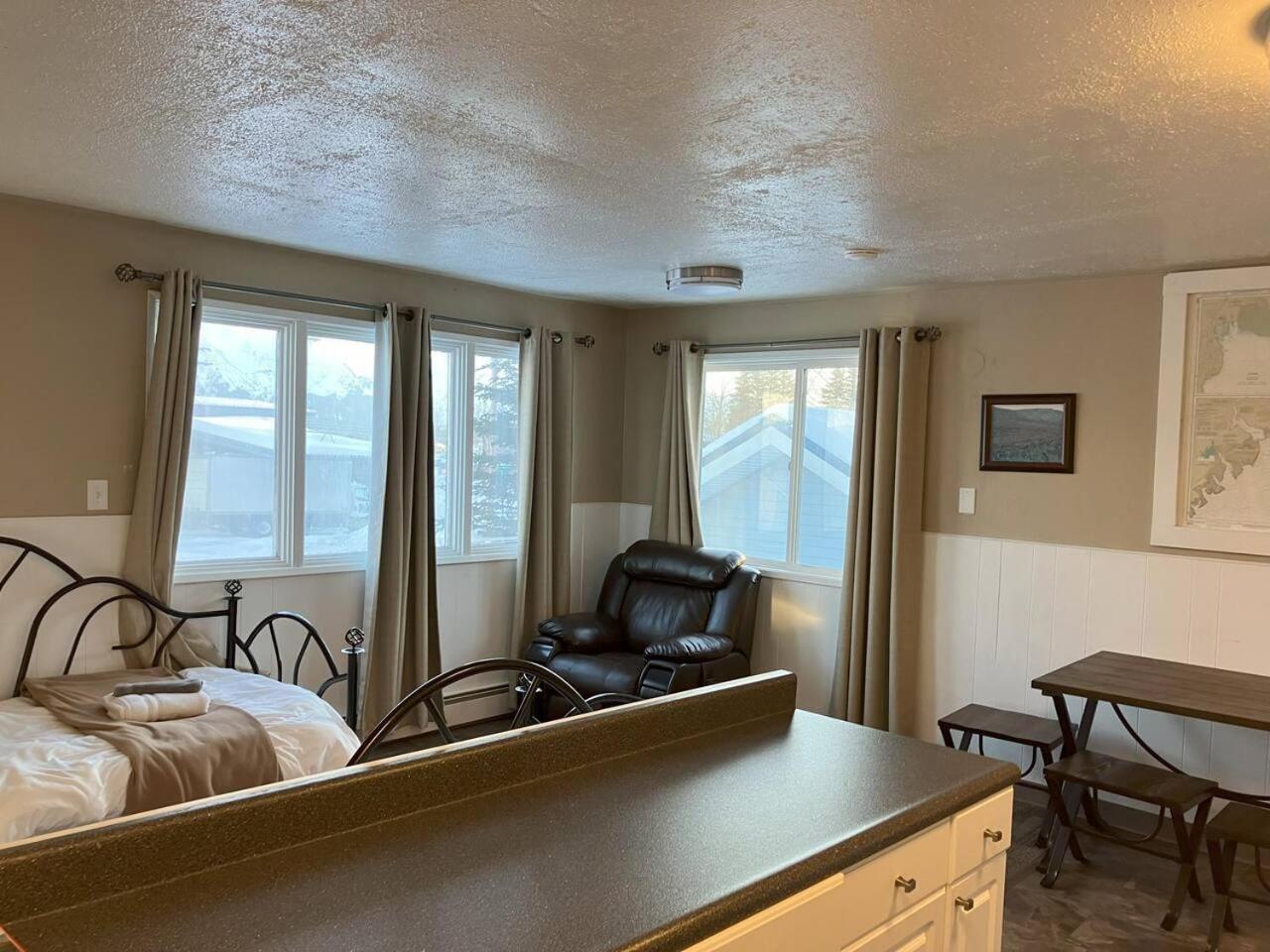 Halibut House Unit 2 view 3