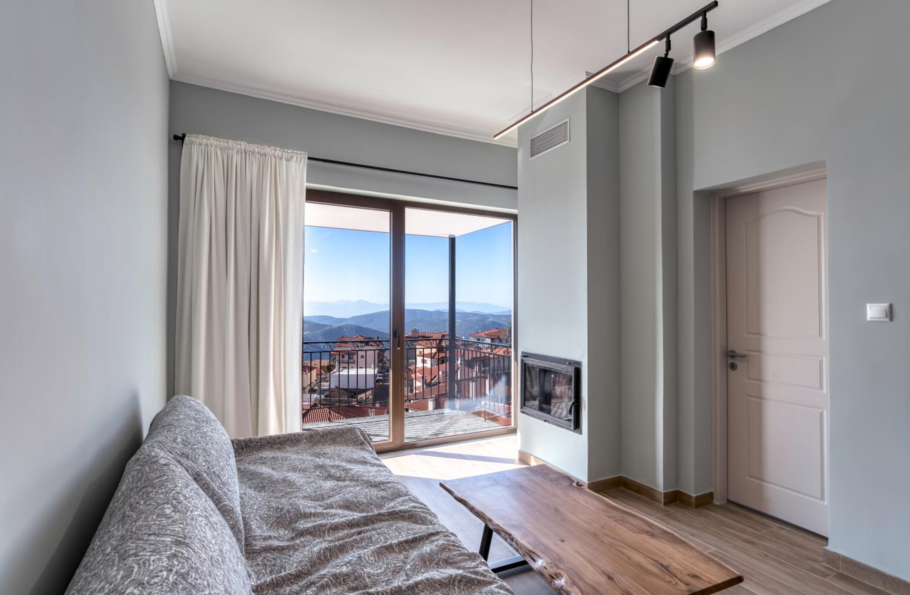 Arachova's Experience S2 photo 5