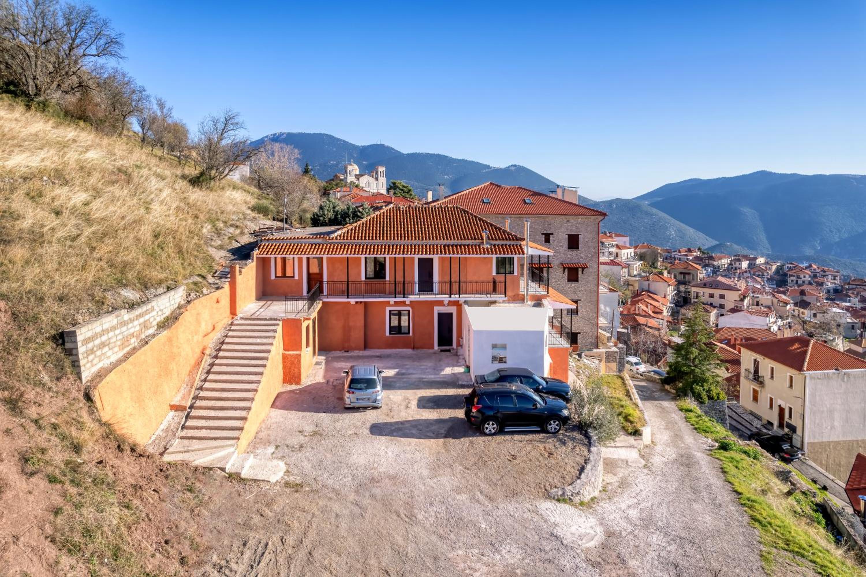 Arachova's Experience S2 photo 3