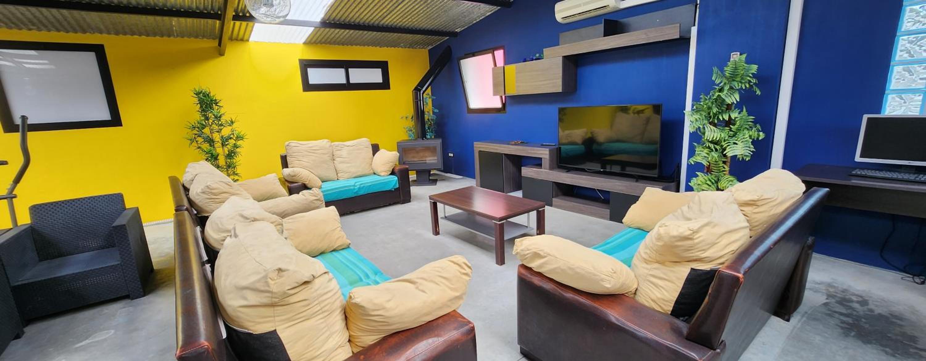 lounge