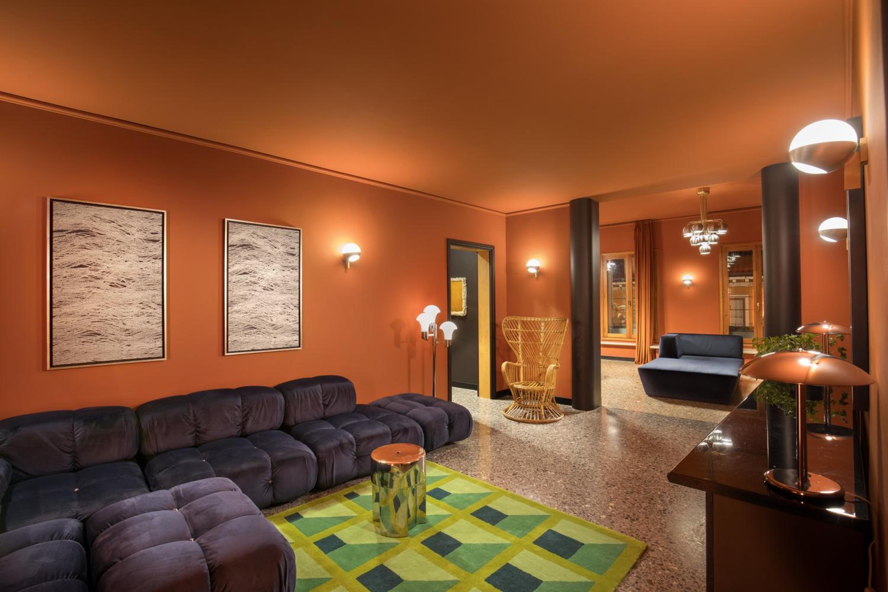lounge