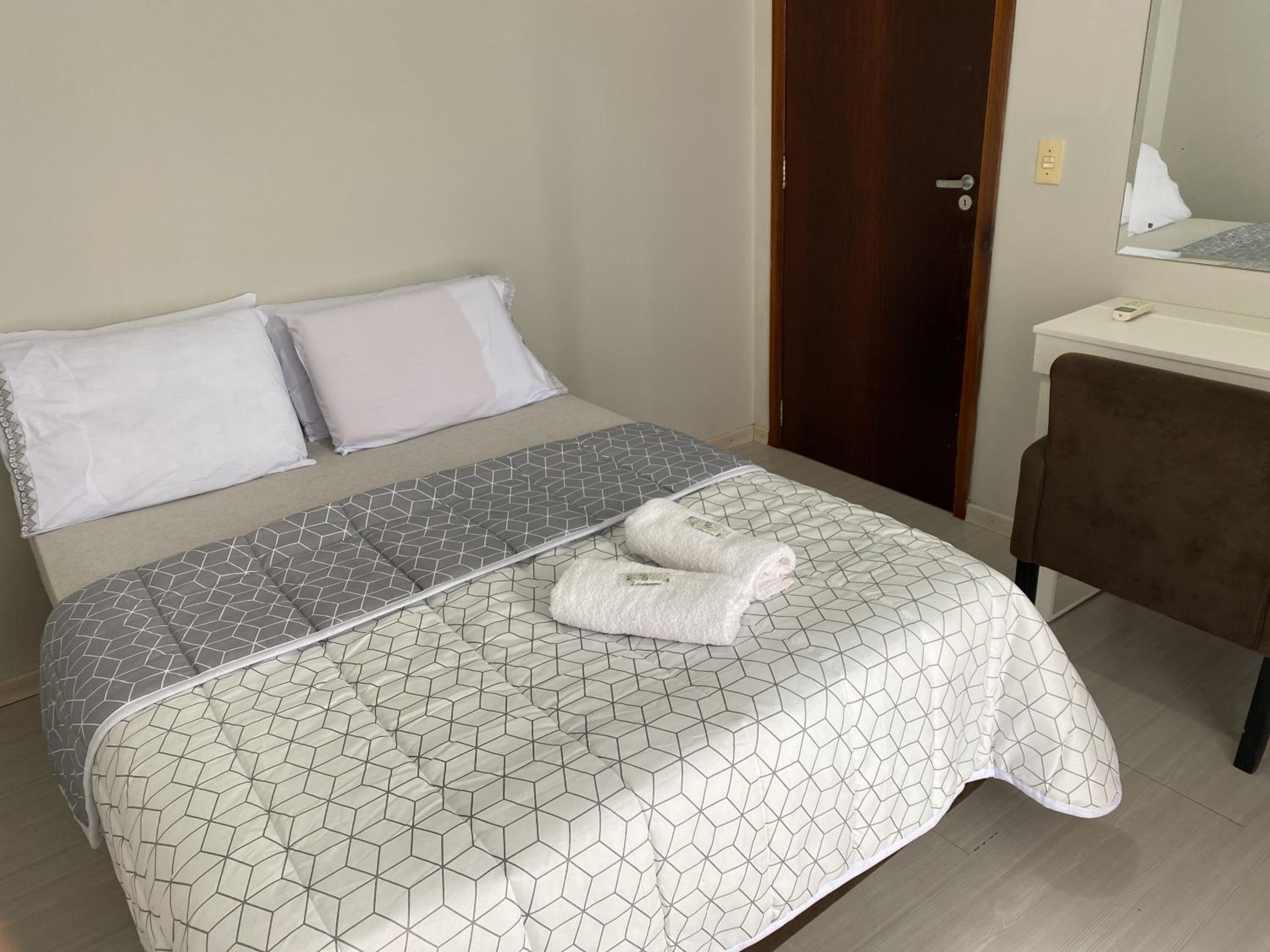 Pousada Rara House