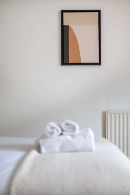 Stylish 3-bed near Camden Town & King's Cross