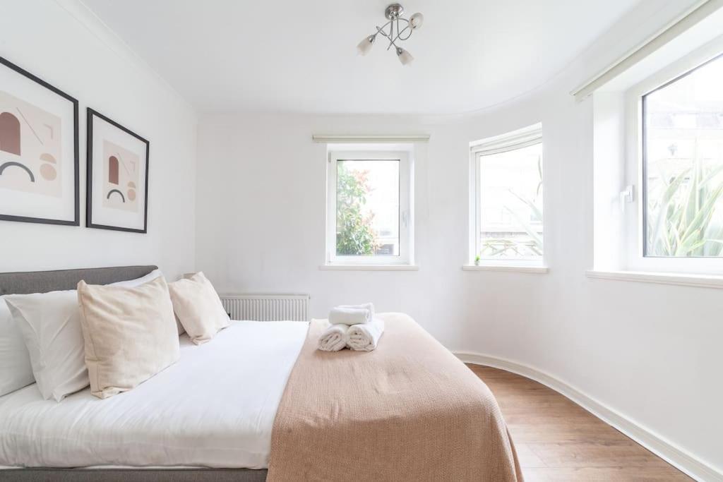 Stylish 3-bed near Camden Town & King's Cross