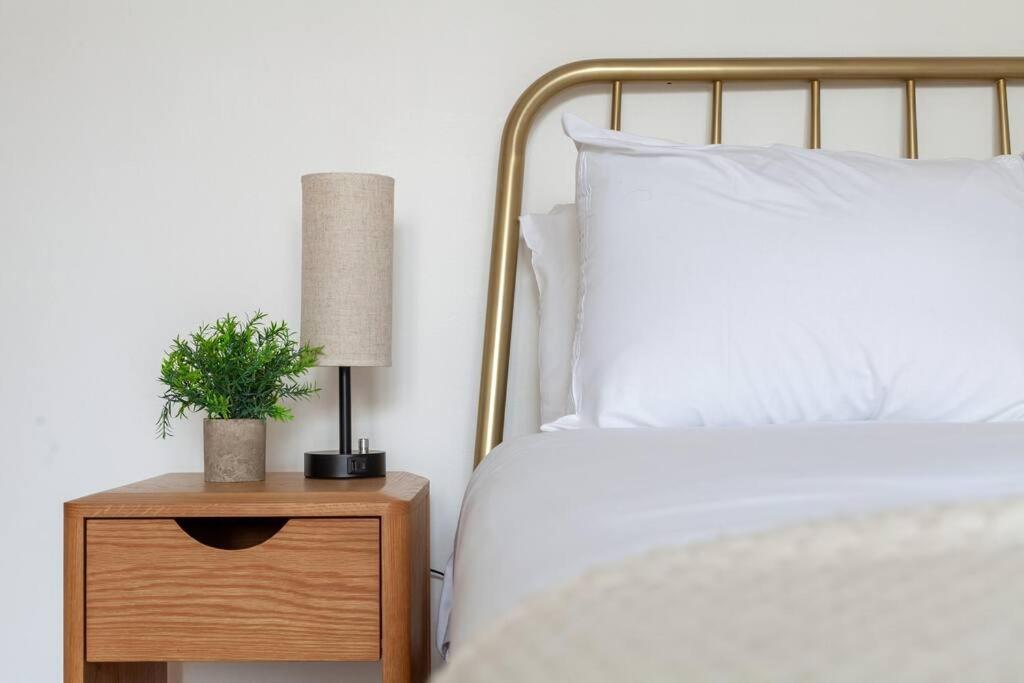 Stylish 3-bed near Camden Town & King's Cross