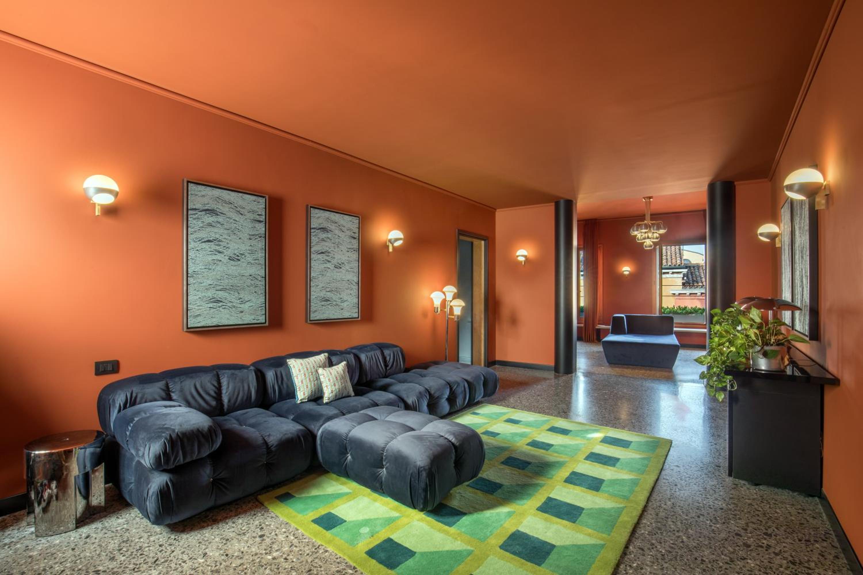 lounge