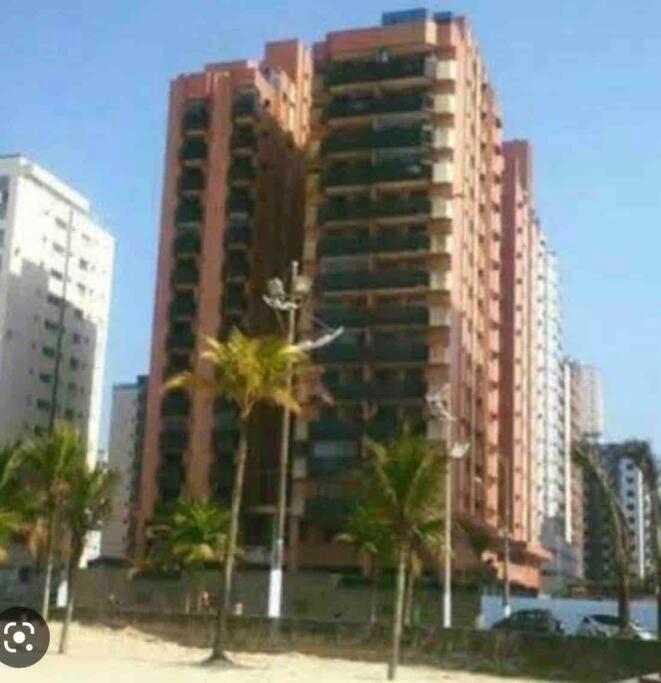 Apto Pé na Areia - Lazer Completo