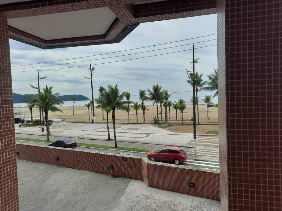 Apto Pé na Areia - Lazer Completo