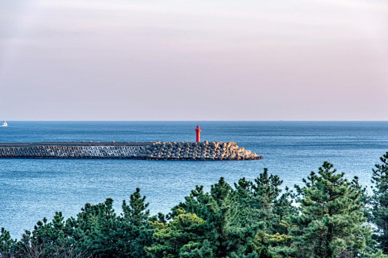 Ocean Brick Poolvilla