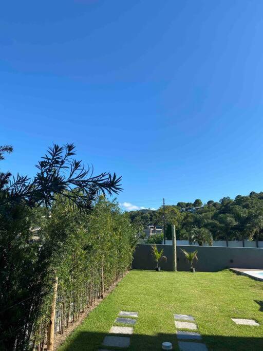 Casa Alto Padrão em condomínio fechado