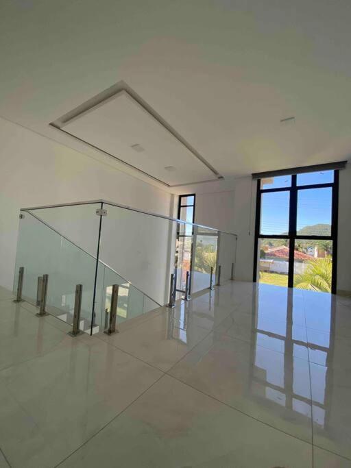 Casa Alto Padrão em condomínio fechado