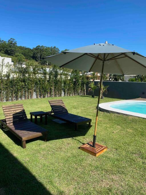 Casa Alto Padrão em condomínio fechado