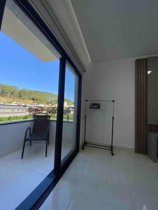 Casa Alto Padrão em condomínio fechado