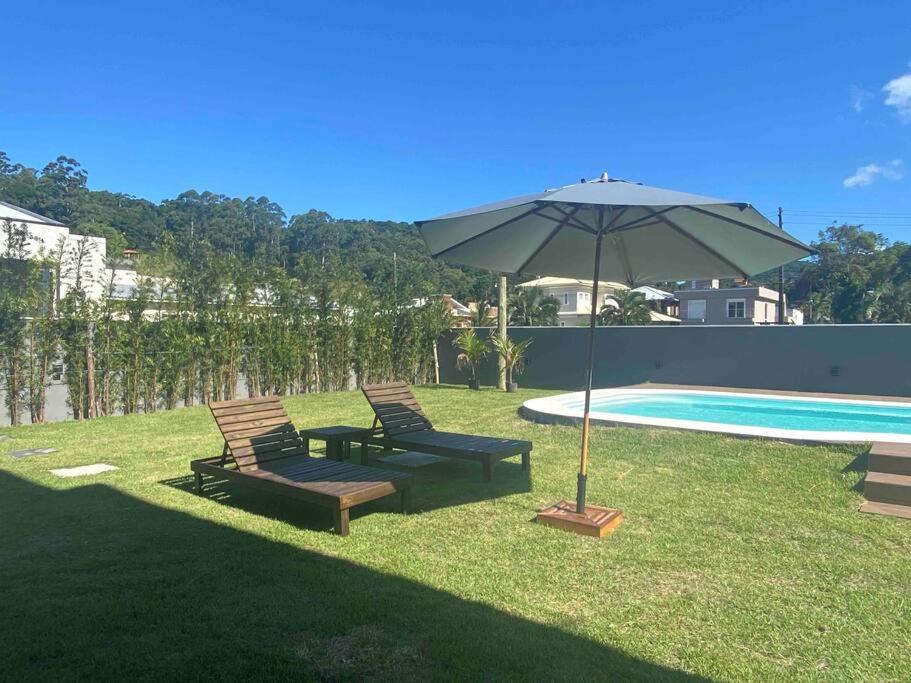 Casa Alto Padrão em condomínio fechado