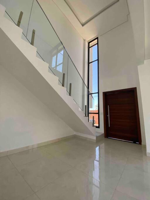 Casa Alto Padrão em condomínio fechado