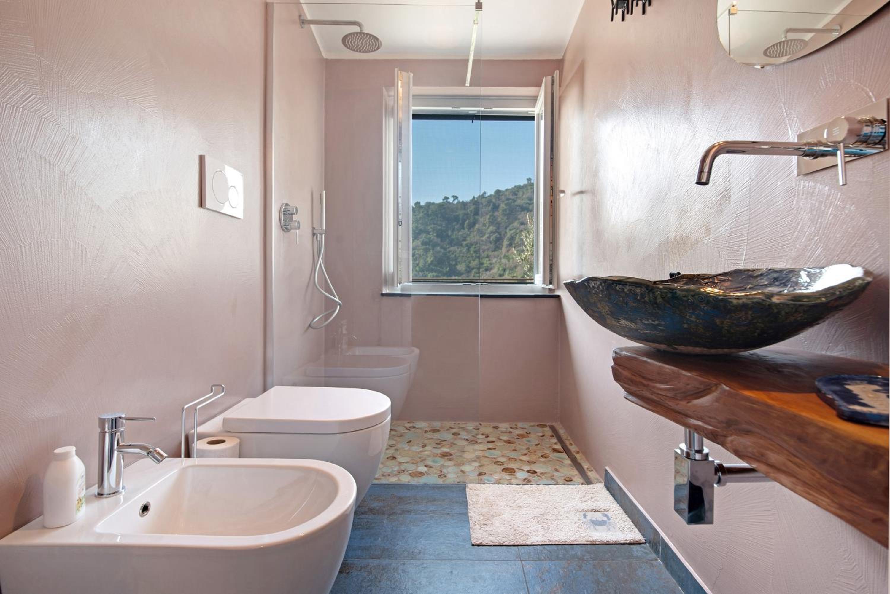 Ca' dû Massunin en Recco — bathroom