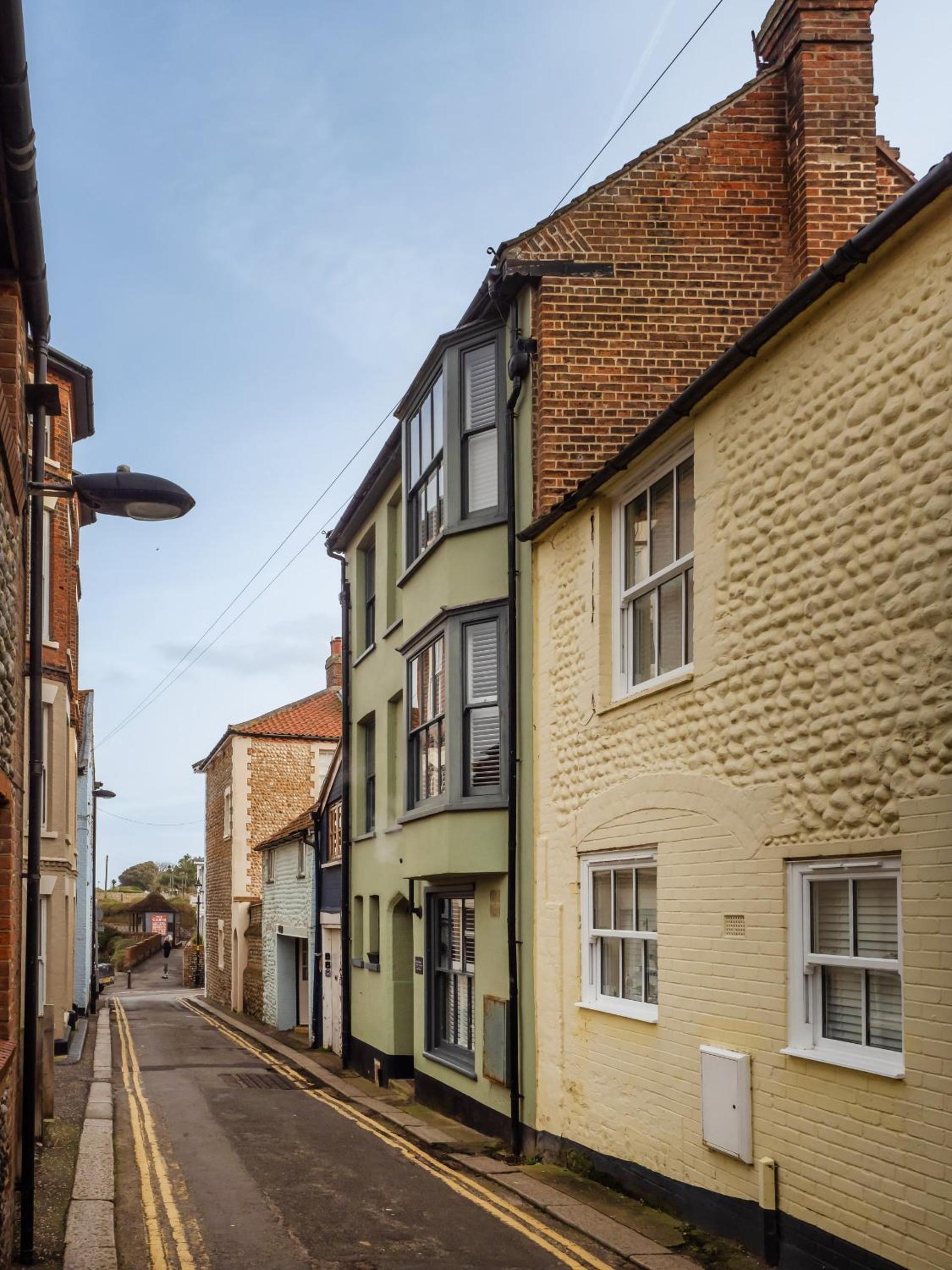 Finest Retreats - The Old Sunday School & Vestry view 4