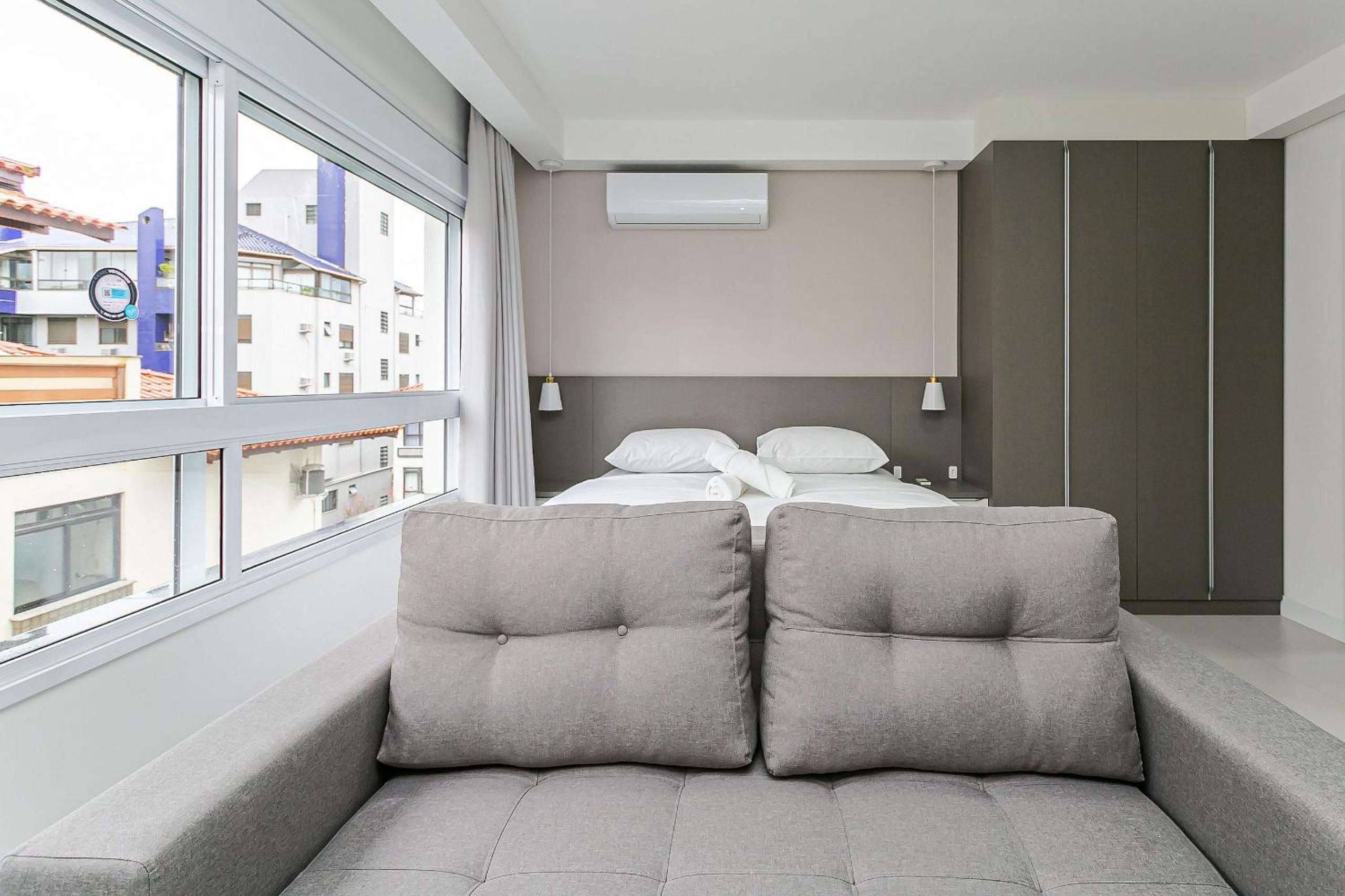 JRR - Apartments 240 meters from Jurerê Beach