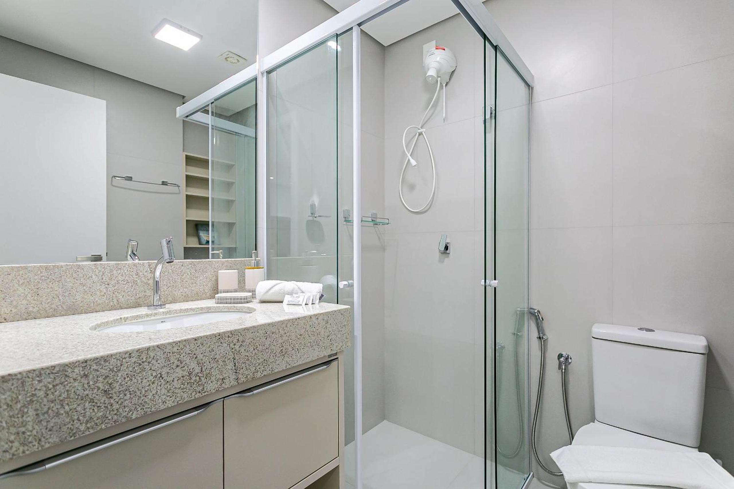 JRR - Apartments 240 meters from Jurerê Beach