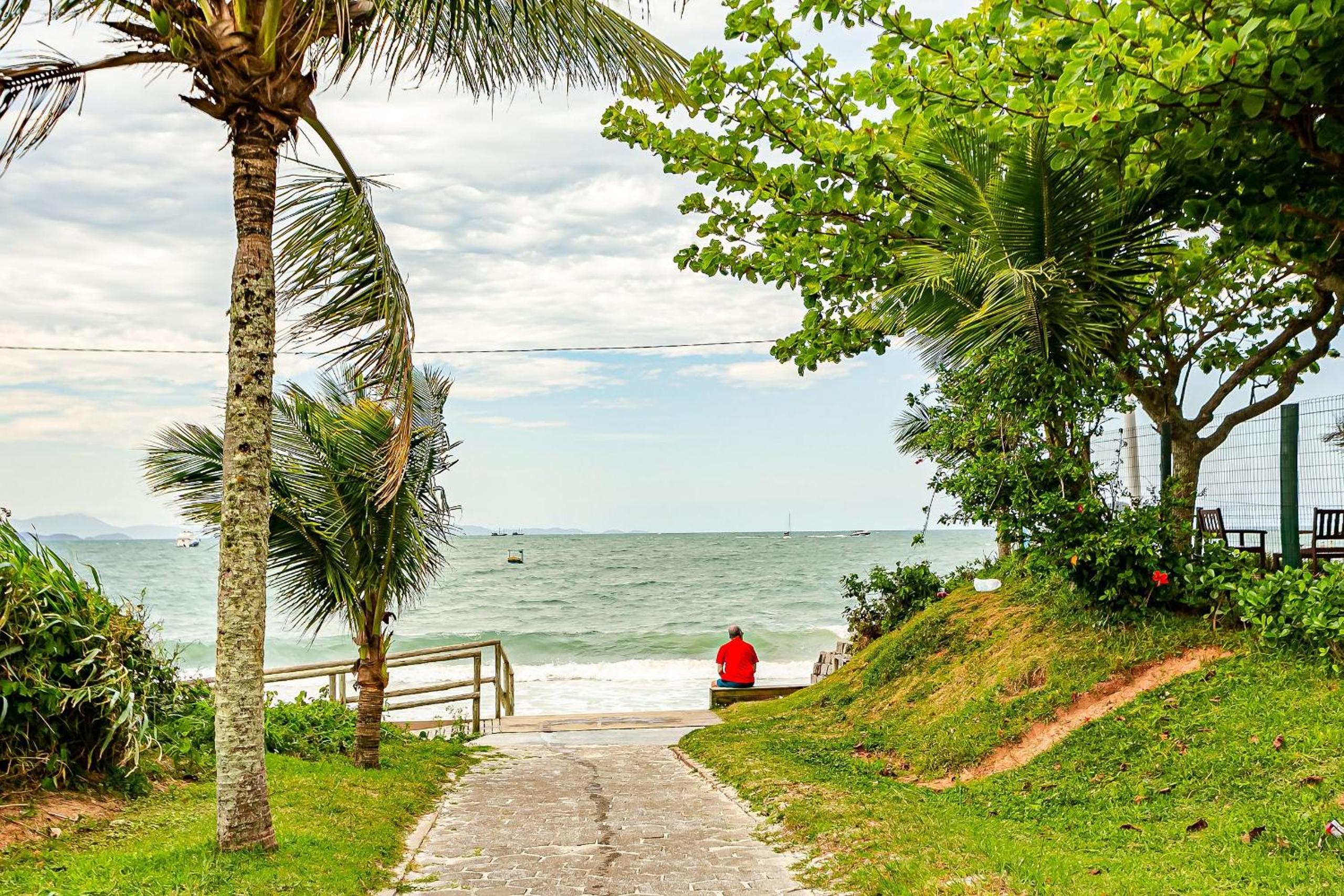 JRR - Apartments 240 meters from Jurerê Beach