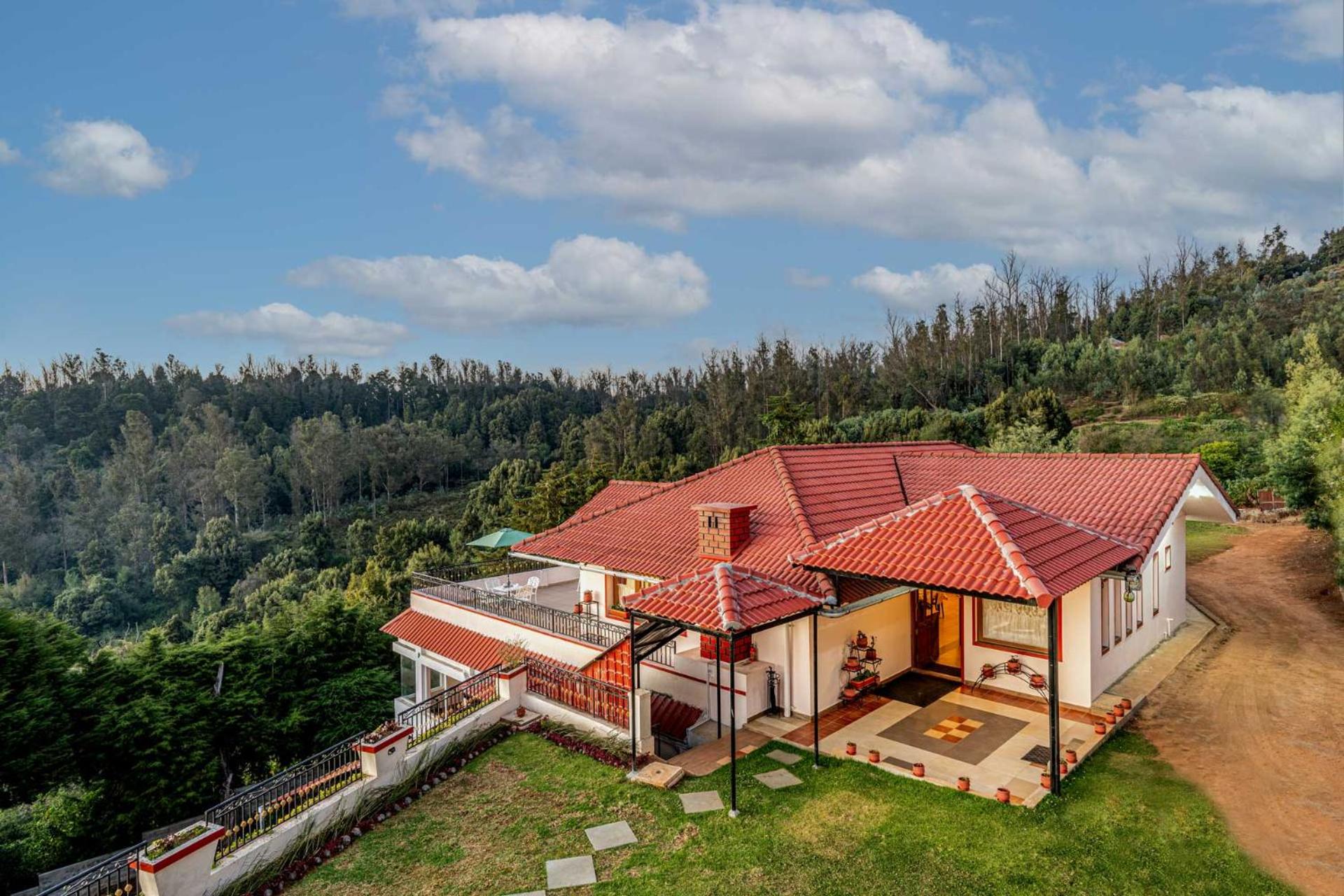 StayVista at 5 Rooms at The West Wind - Ooty Comp Breakfast view 2