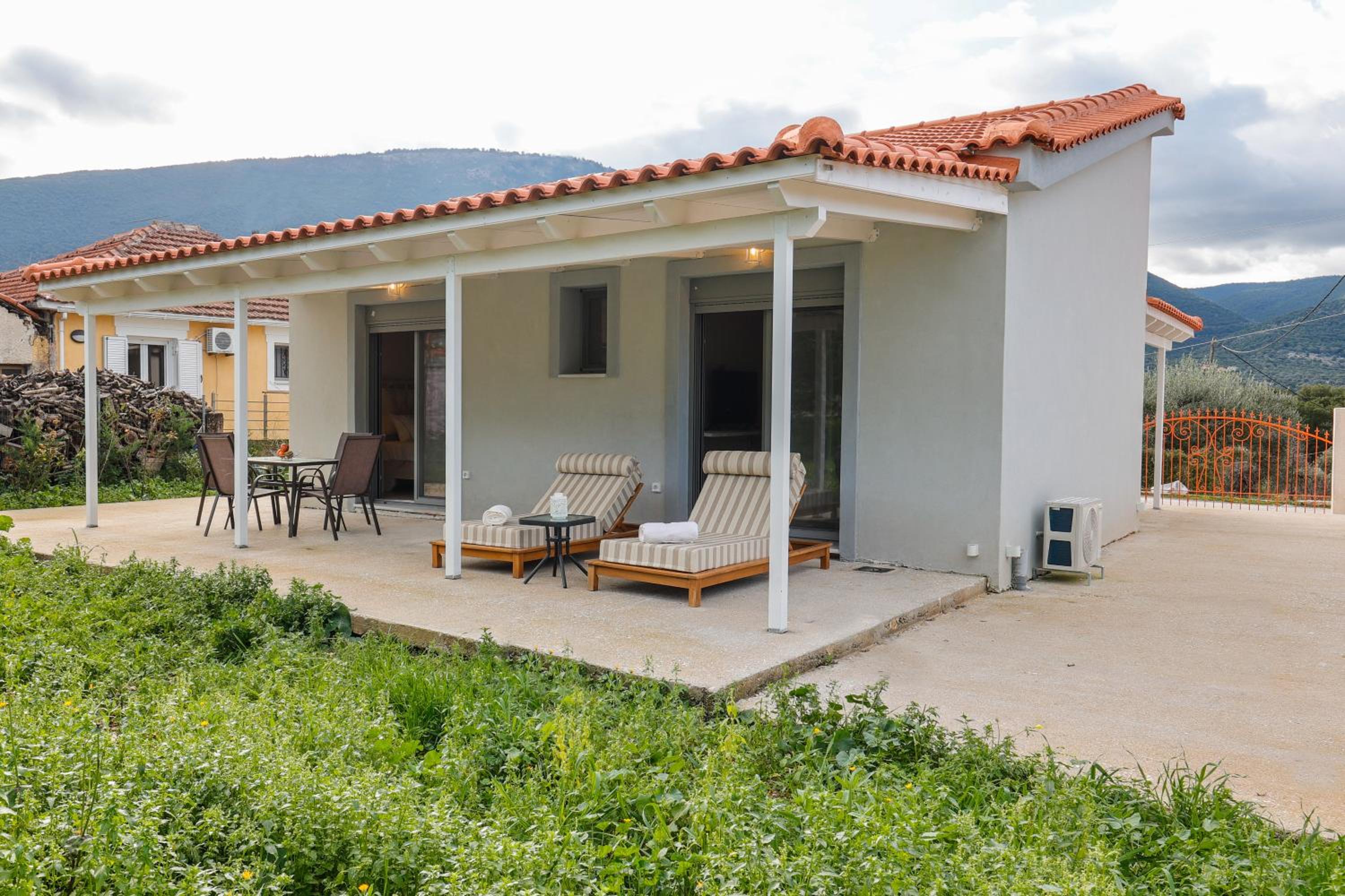 Villa Theoni