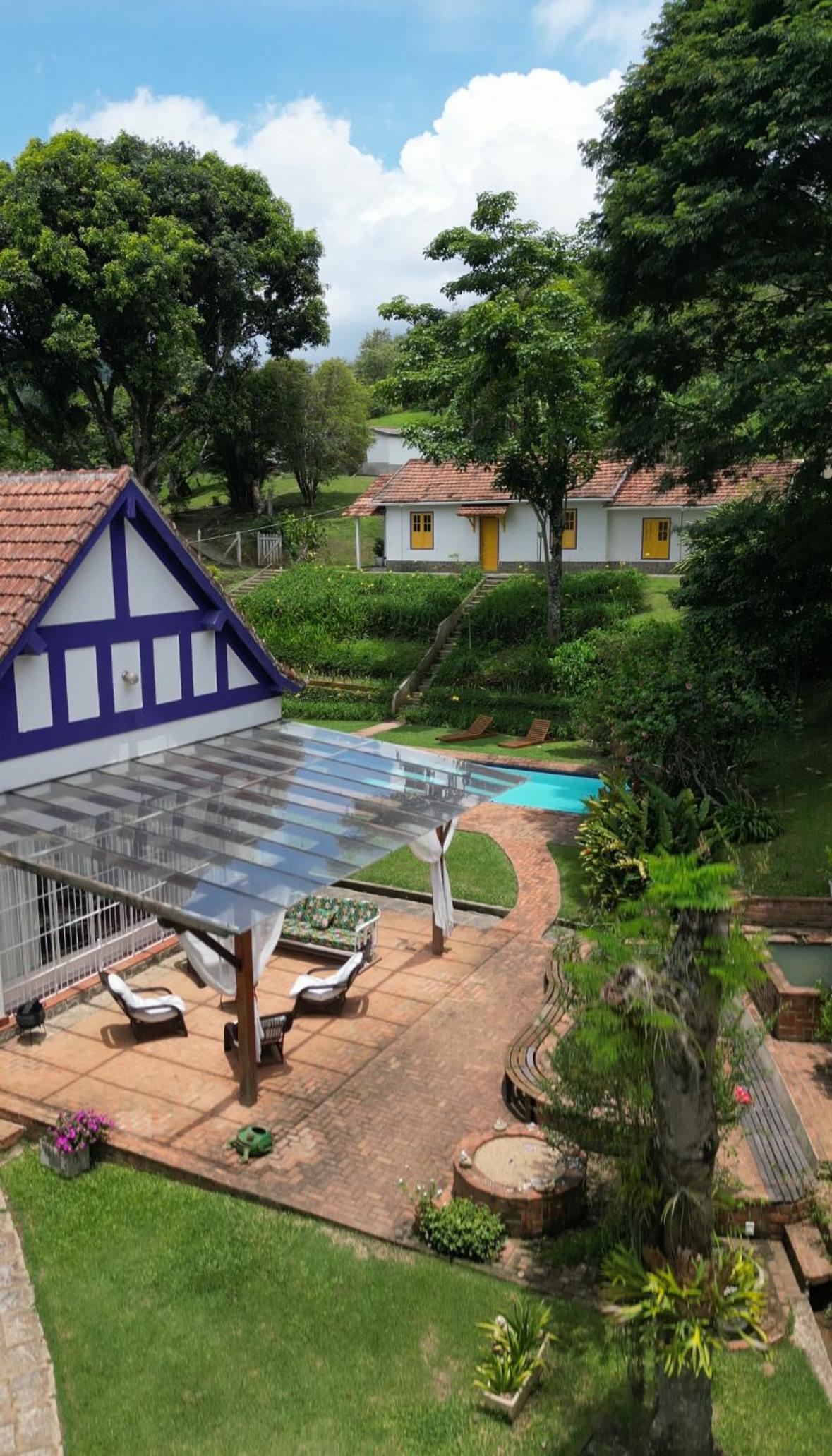 Casa Açucena no sítio Gaia Miguel Pereira RJ