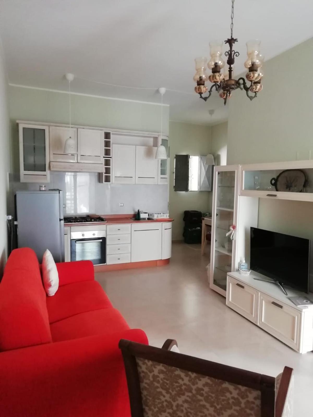 A Casa Vostra-casa indipendente con wifi e terrazzo,2 bagni,2 camere a due passi dal centro photo 2