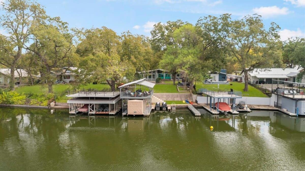 Lubinberry Lakeside Waterfront Home Hot Tub Boat Slip Jet Ski Lift