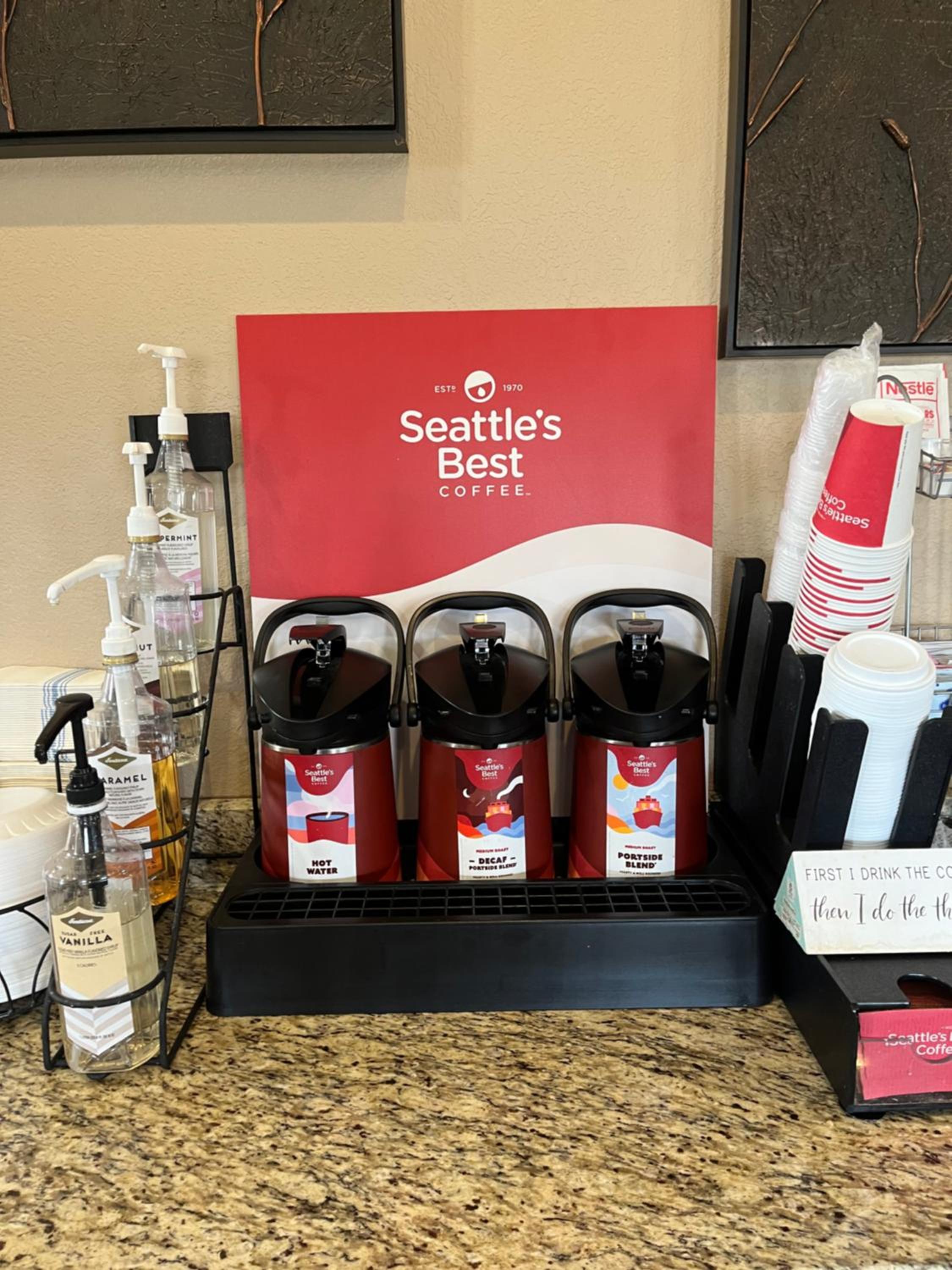 Cobblestone Inn & Suites - Denison | Oak Ridge