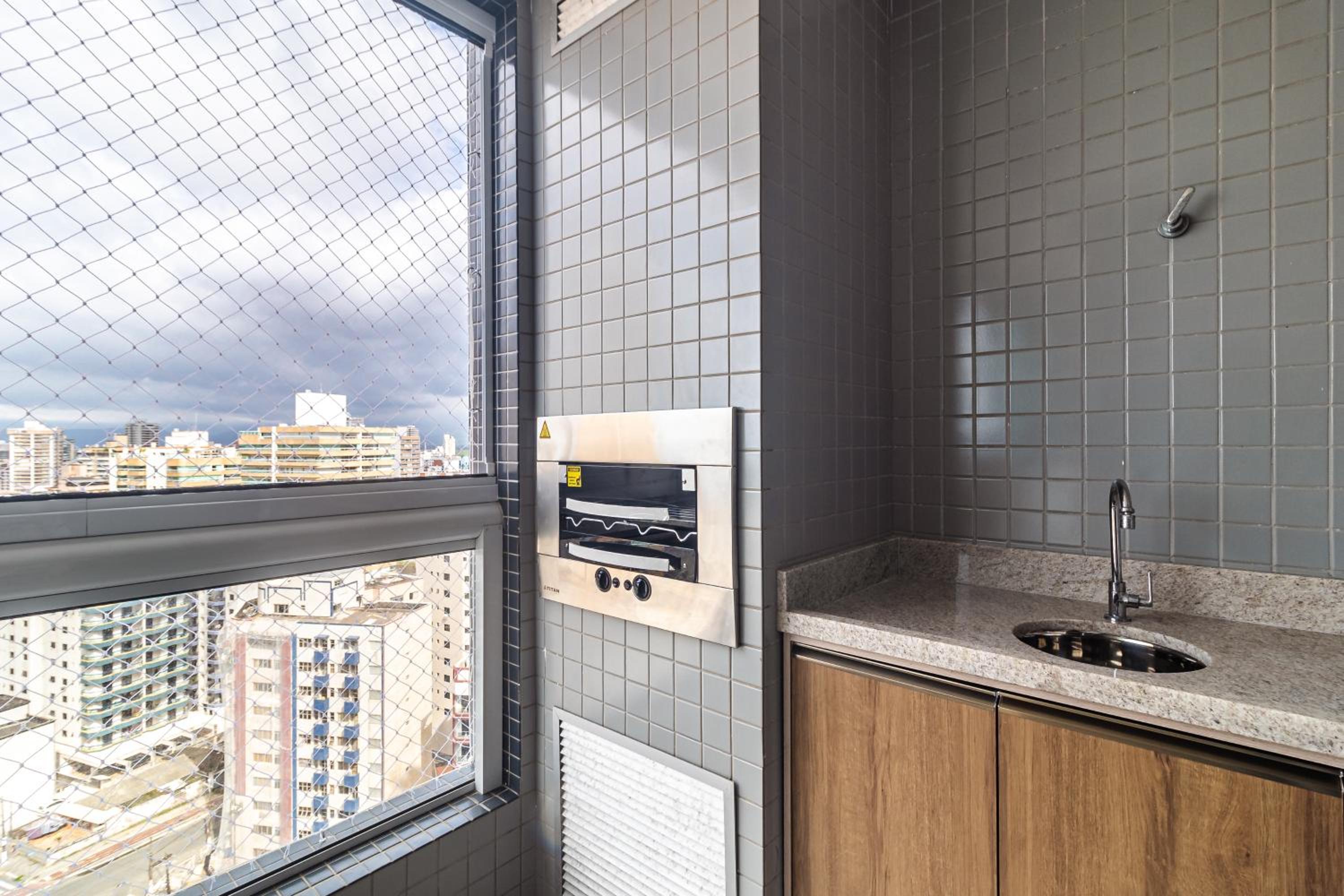 Apartamento Aconchegante e Elegante com Ar-Condicionado, Piscina, Garagem e Varanda Gourmet a 3 min da Praia