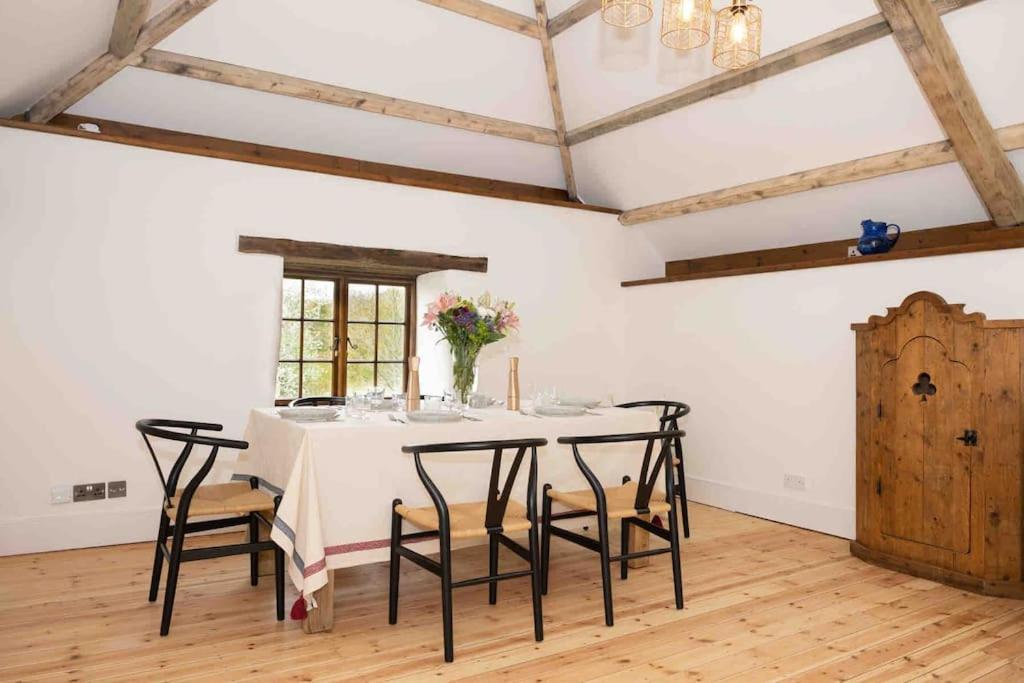 Spacious country retreat in the heart of Devon. view 3
