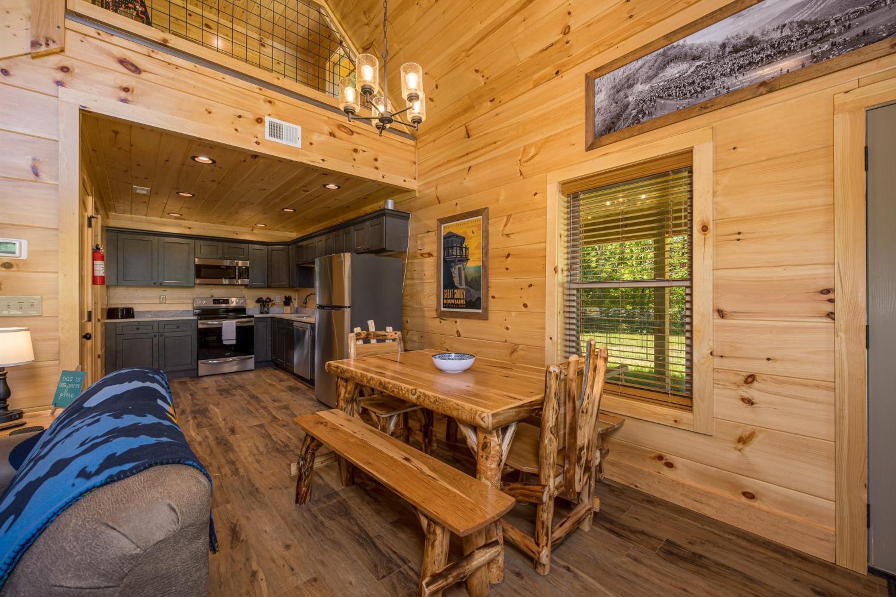 Happy Hideout, country livin with great mountain views, hot tub, arcades, fire pit, pets ok with fee view 5
