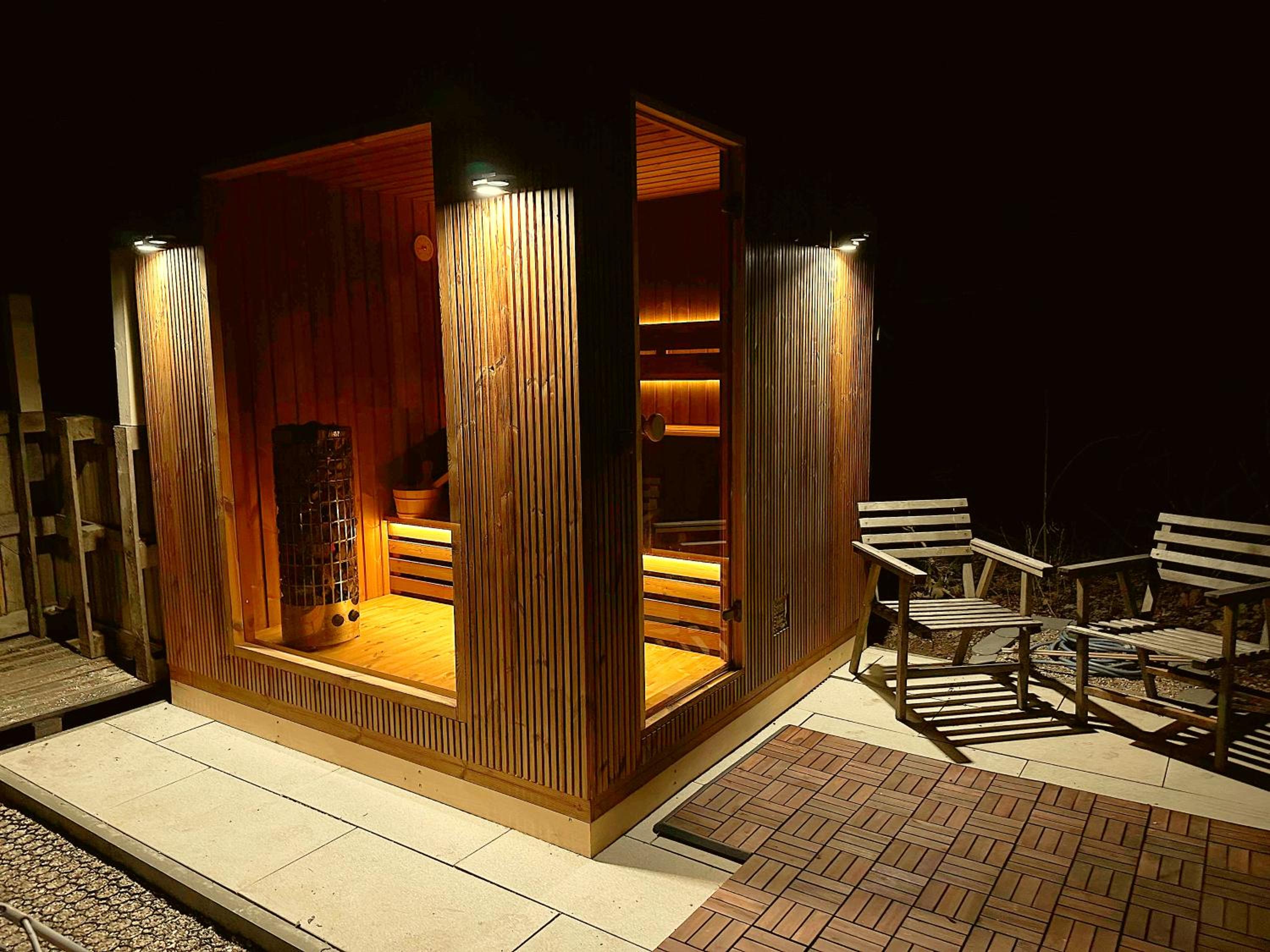 Wellness Chata Hideaway se saunou a vířivkou