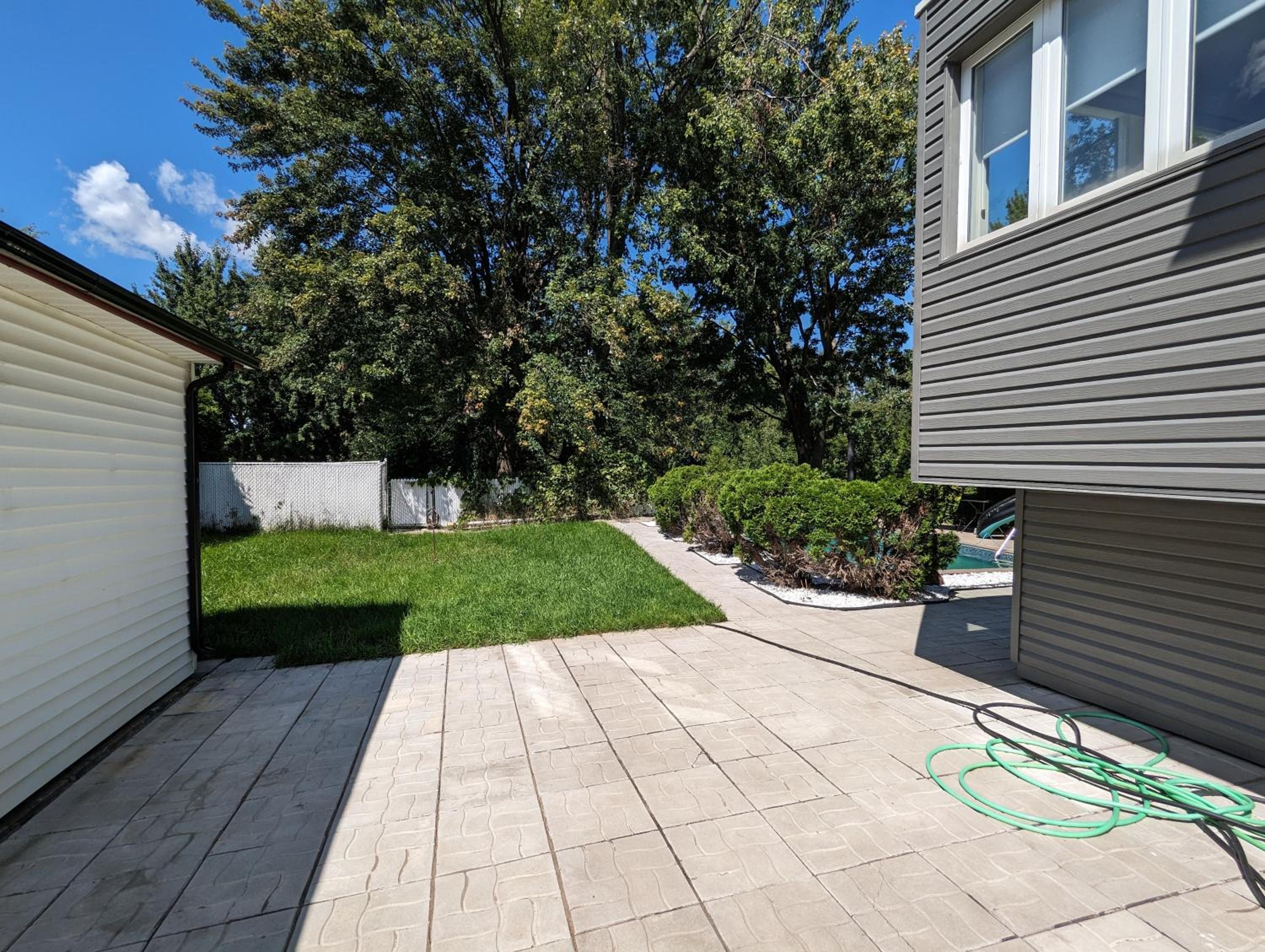 Impeccable, modern, river view, renovated cottage