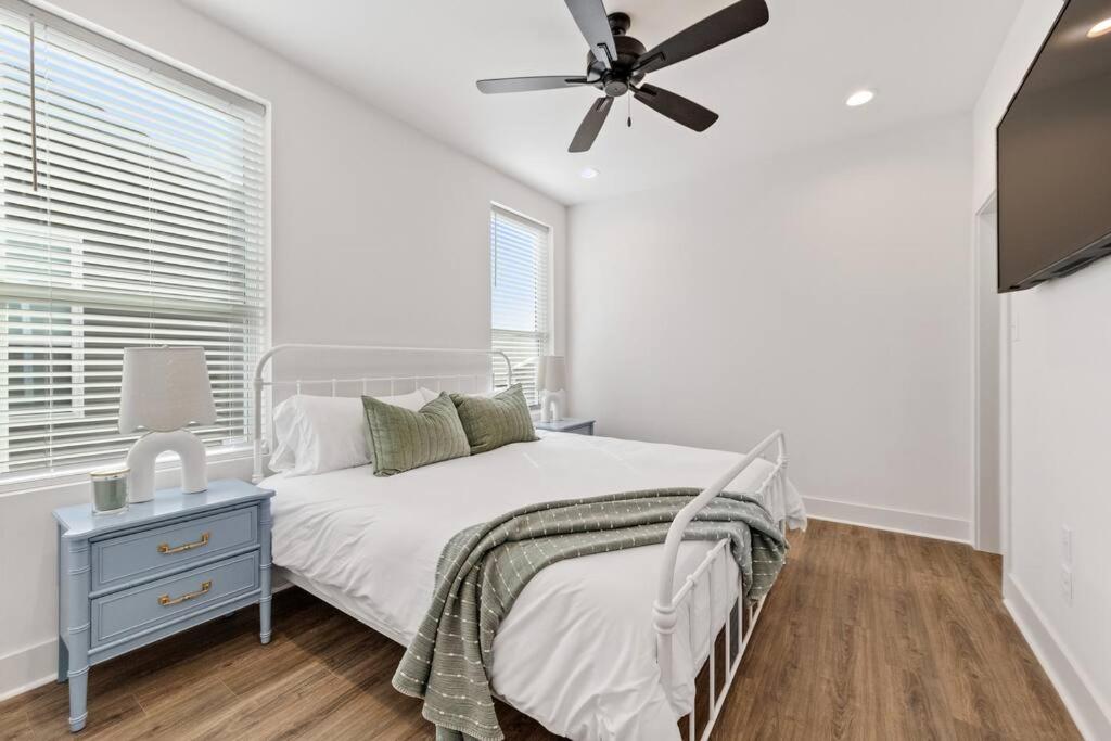 Cypress House*Cozy, Chic, and yours to book now! view 2