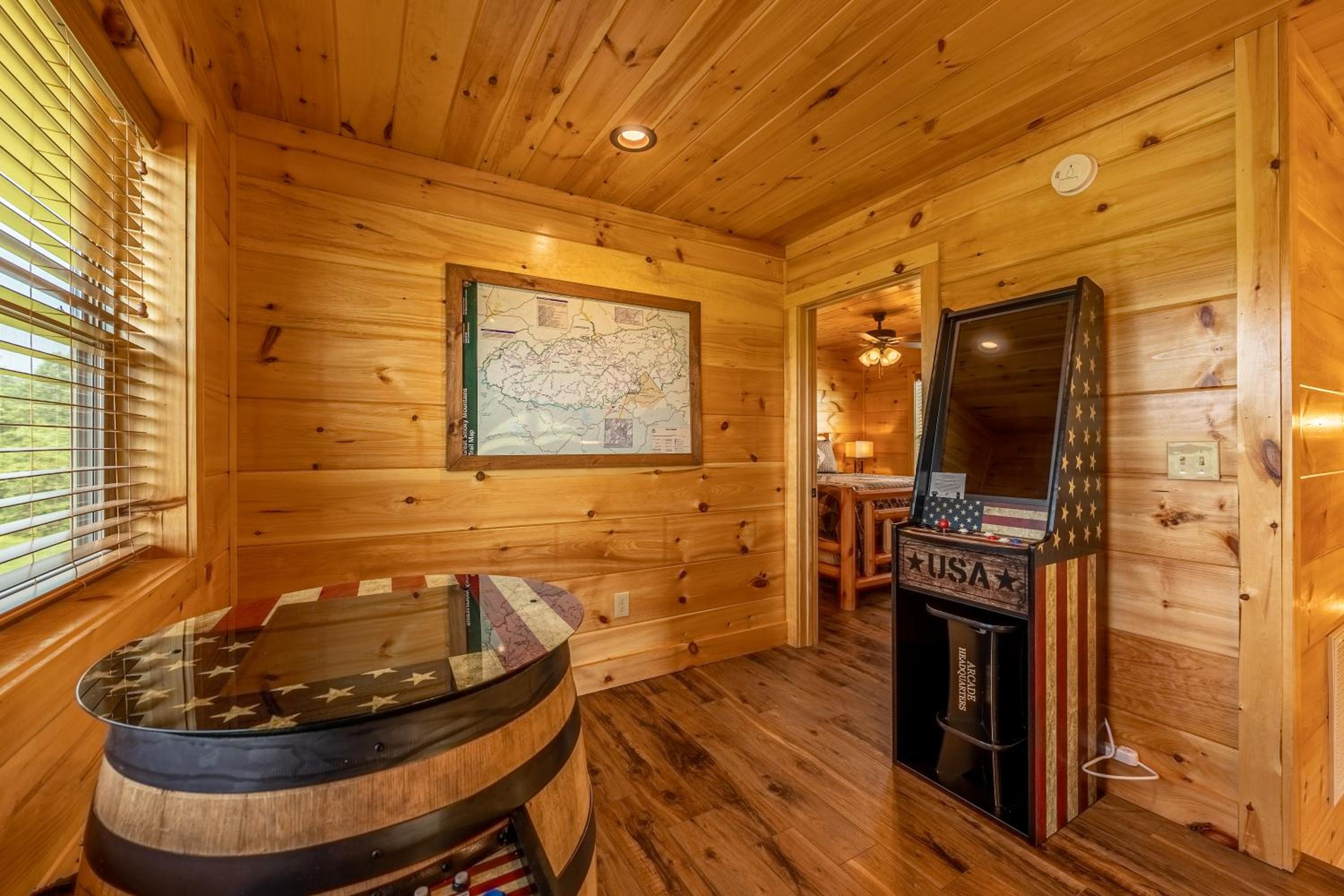Misty Morning Meadow Breathtaking Smoky Mountain Cabin with Hot Tub, Views, & Free Tickets
