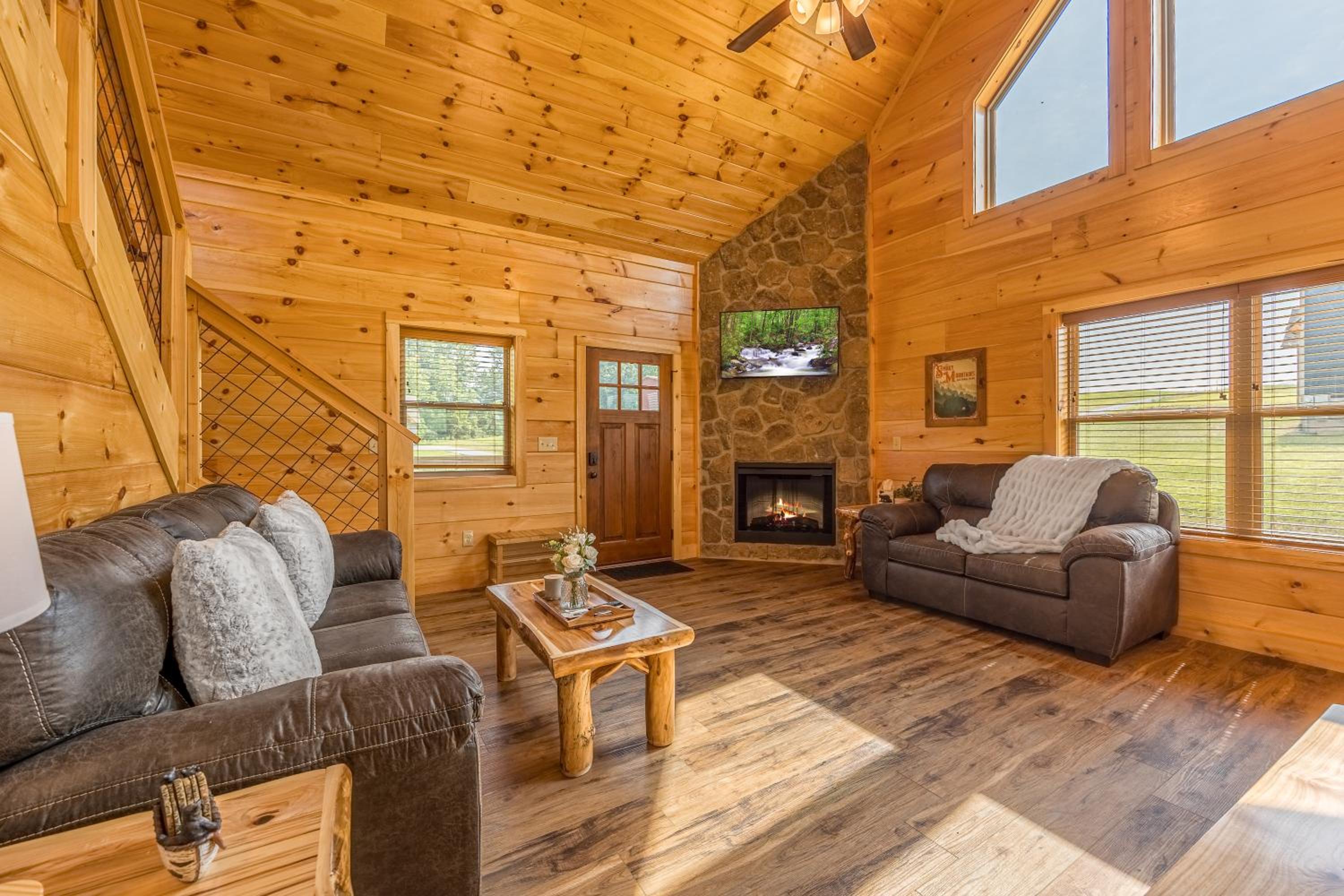 Misty Morning Meadow Breathtaking Smoky Mountain Cabin with Hot Tub, Views, & Free Tickets