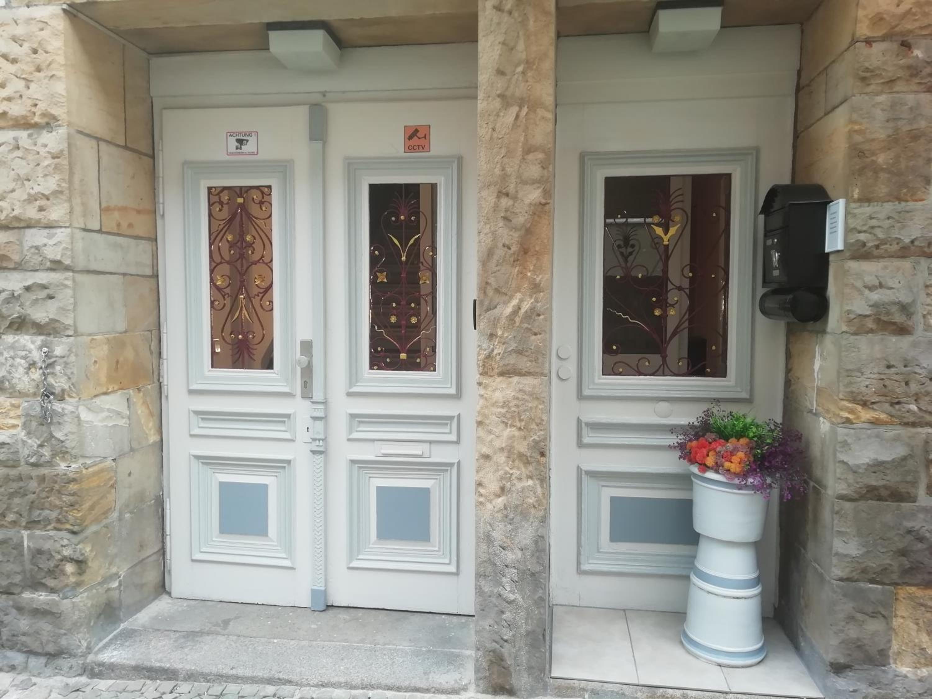 Große Wohnung in dritter Etage mit Terrasse im Altstadtzentrum - Ferienwohnung Chiplakoff