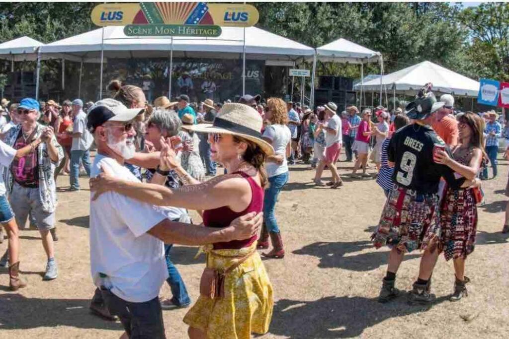 Zydeco house*Lafayette's best kept secret*Book now view 3