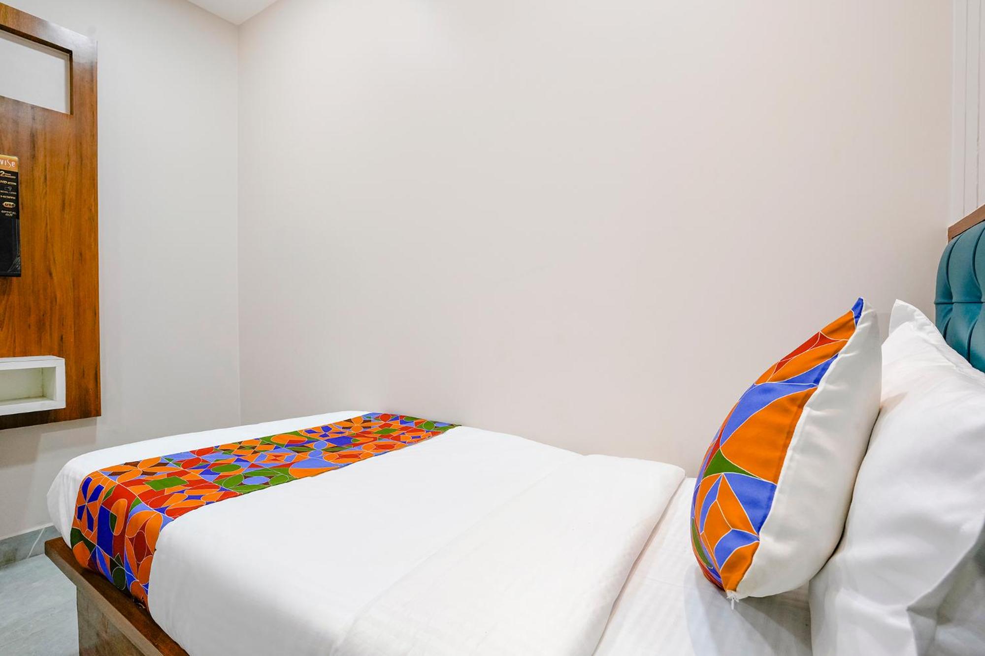 Hotel Affari view 3